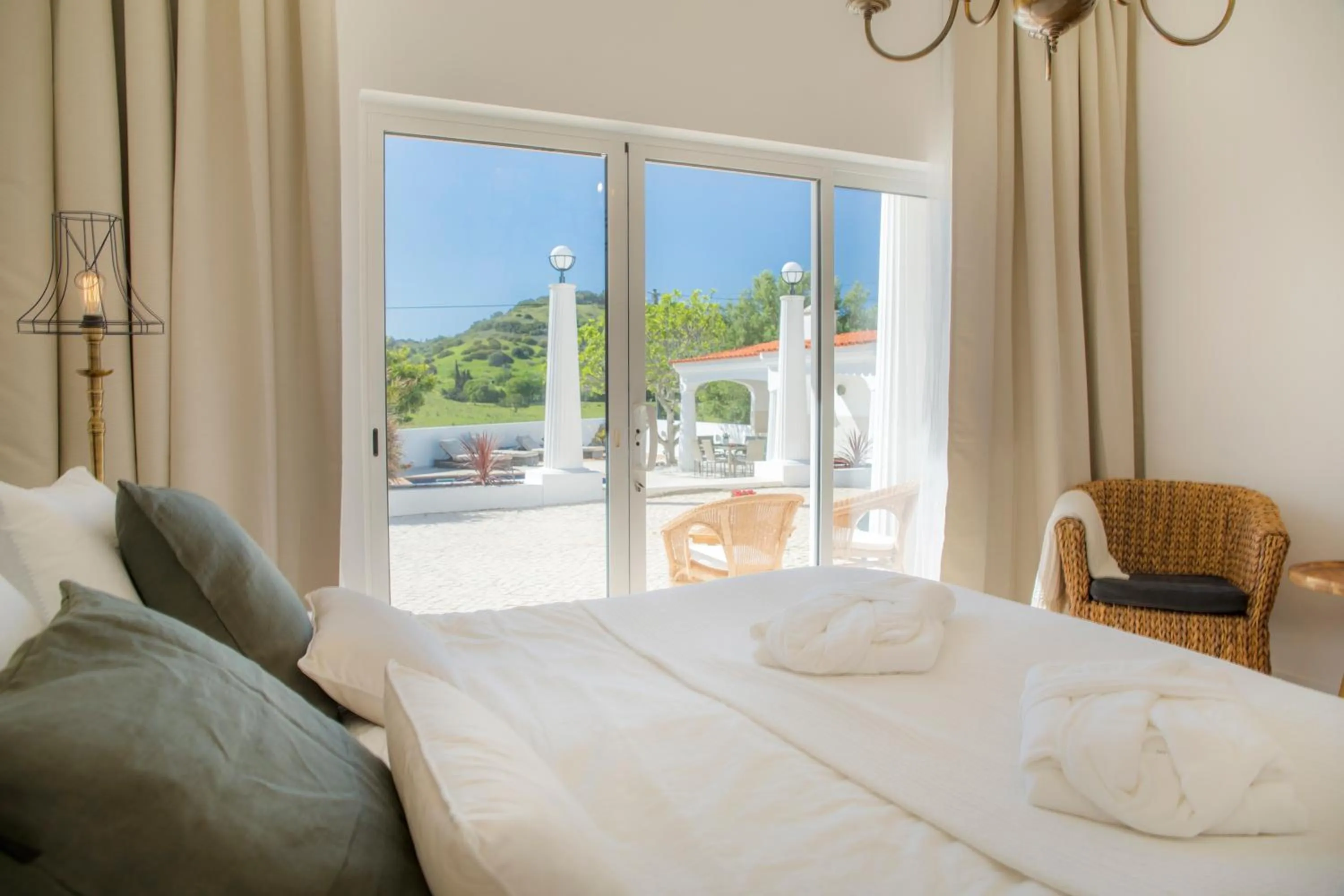 Bed in Casa Luisandra Boutique Hotel B&B