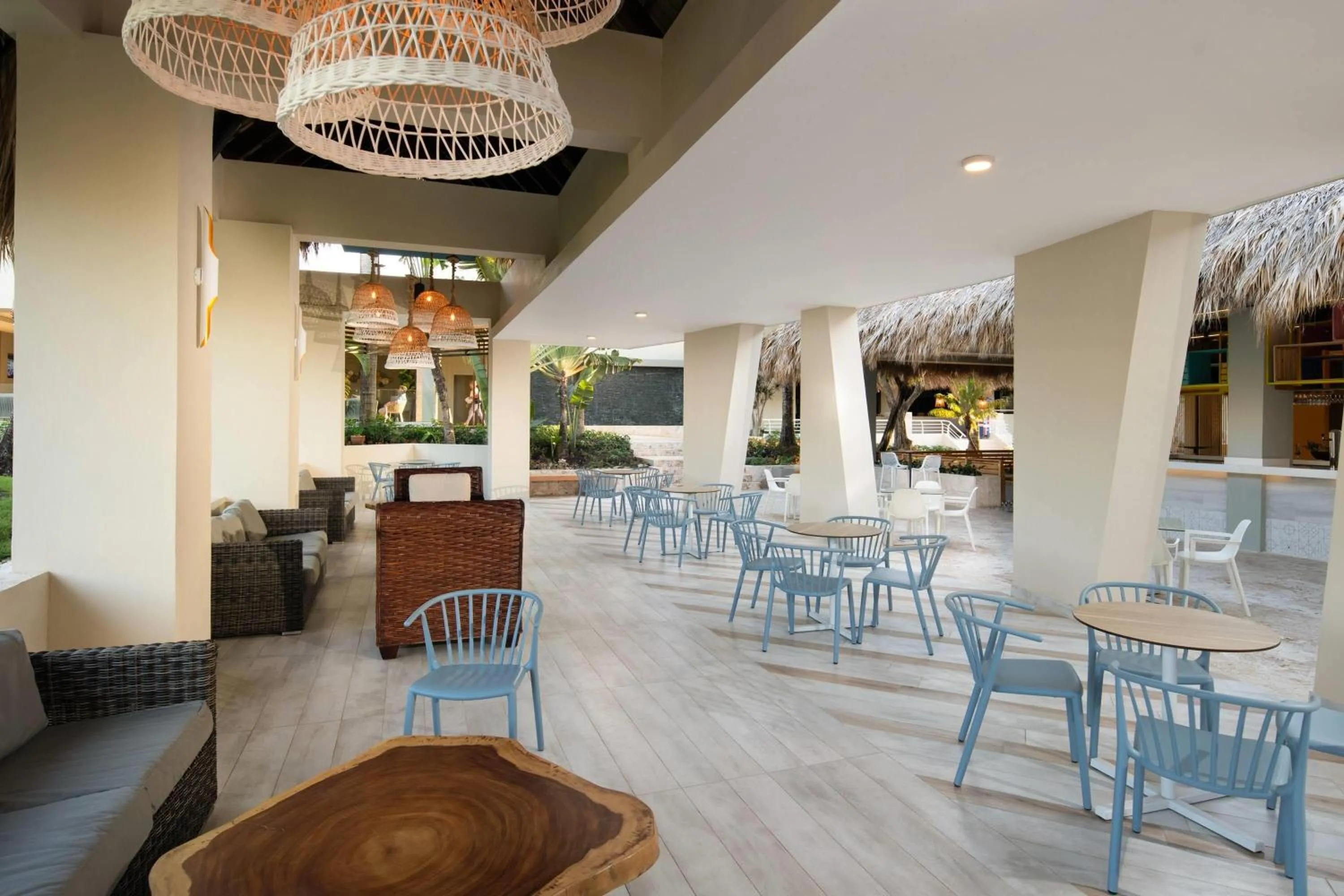 Lounge or bar in Casa Marina Sosua, Trademark by Wyndham All Inclusive