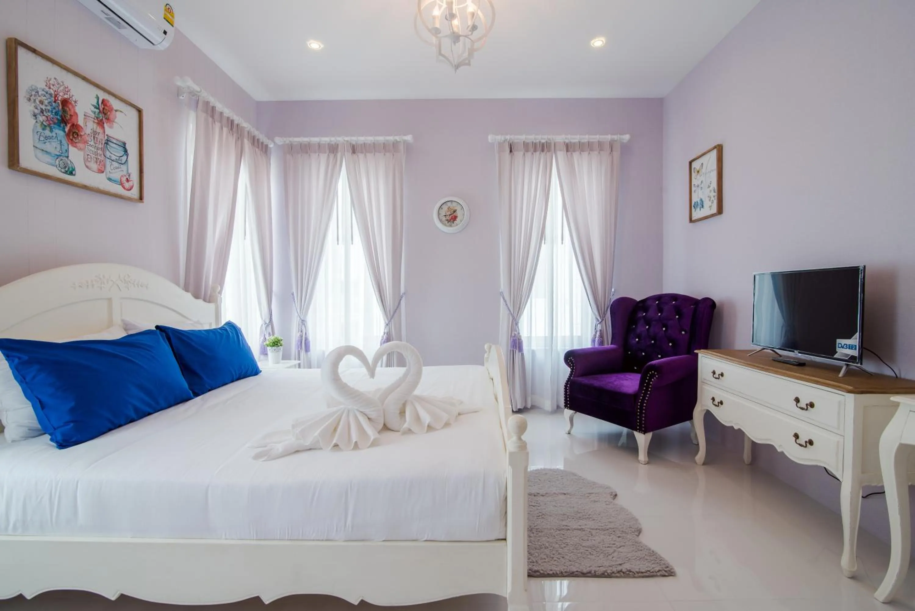 Photo of the whole room in Wan Arun Houses