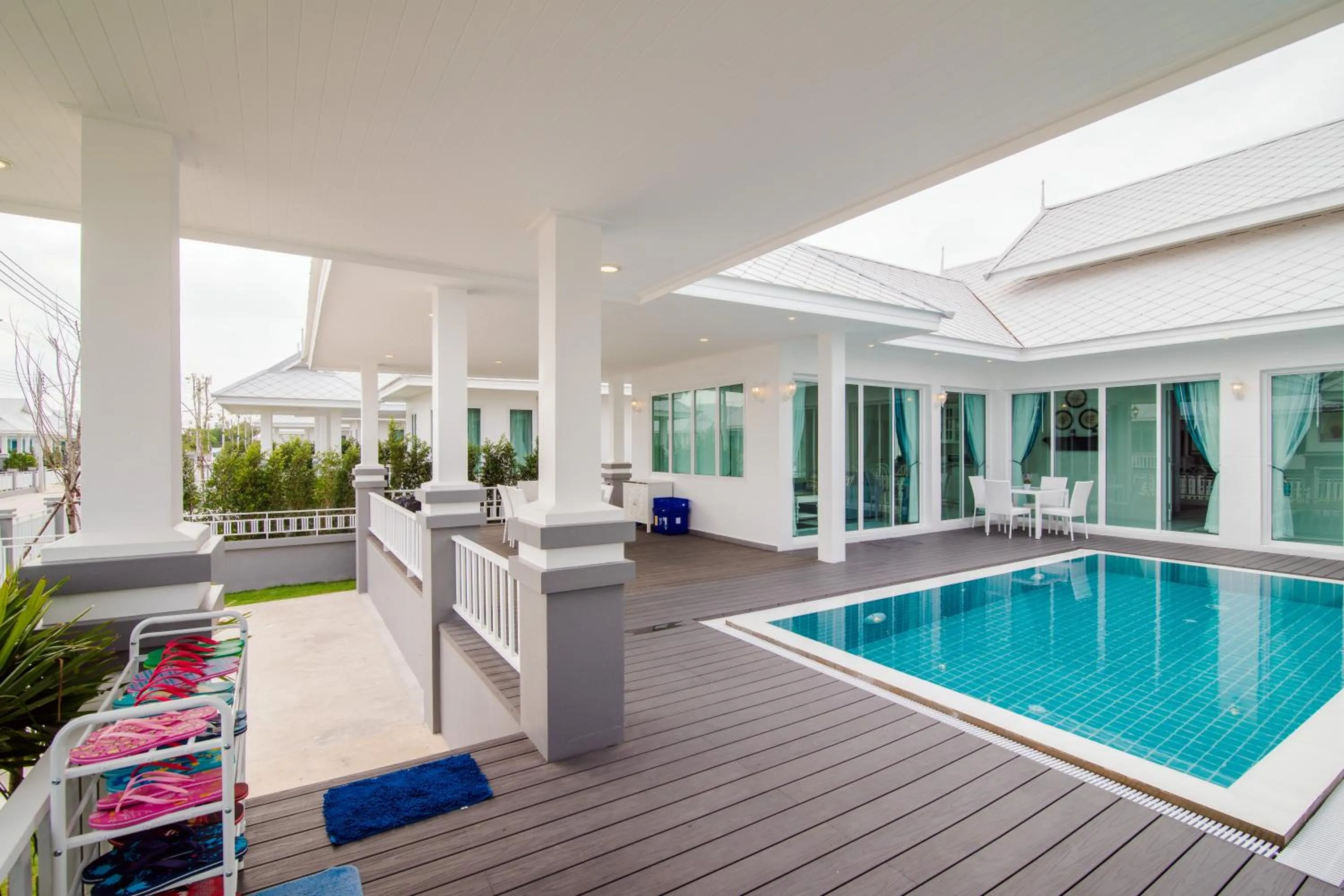 Property building, Swimming Pool in Wan Arun Houses