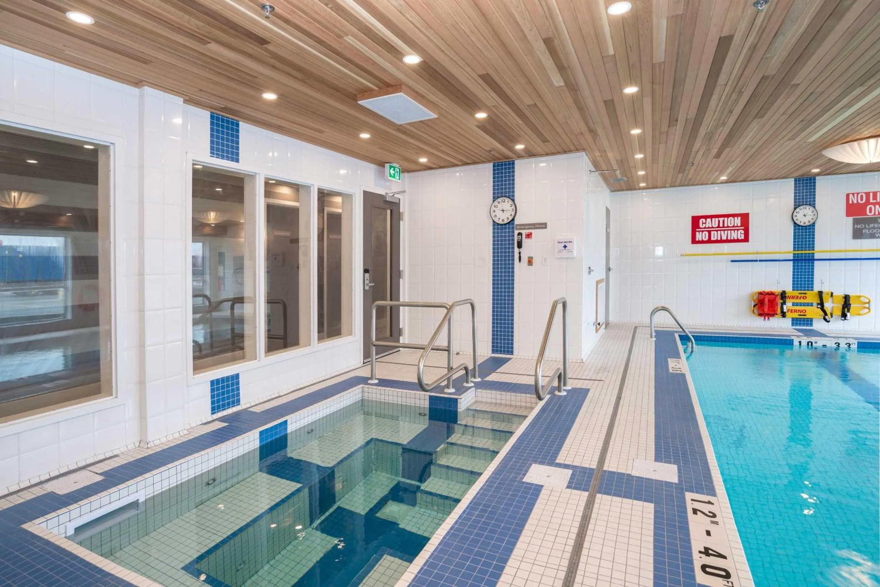 Swimming pool in Sandman Signature St. John's Hotel