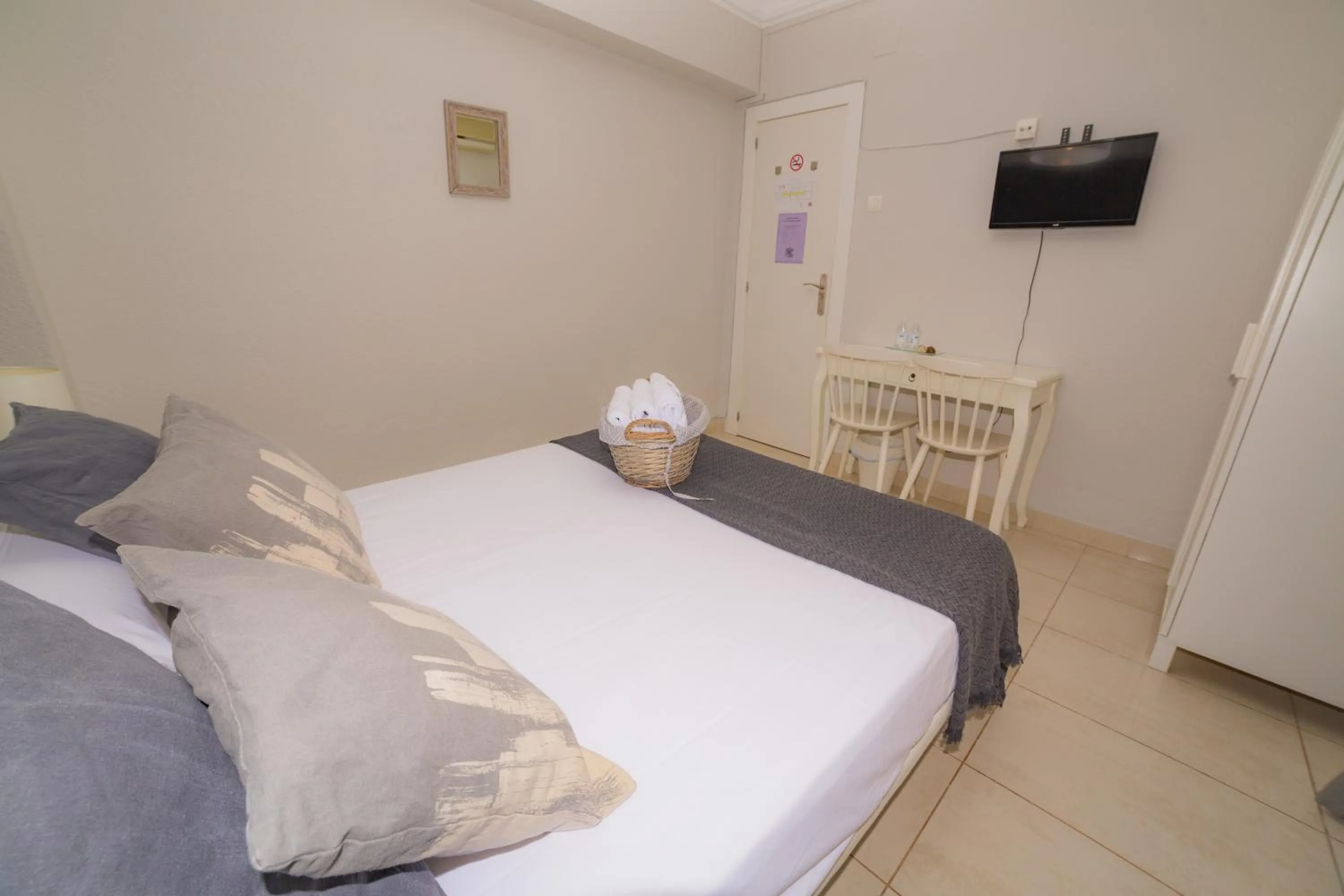 Bed in Old Town Alicante