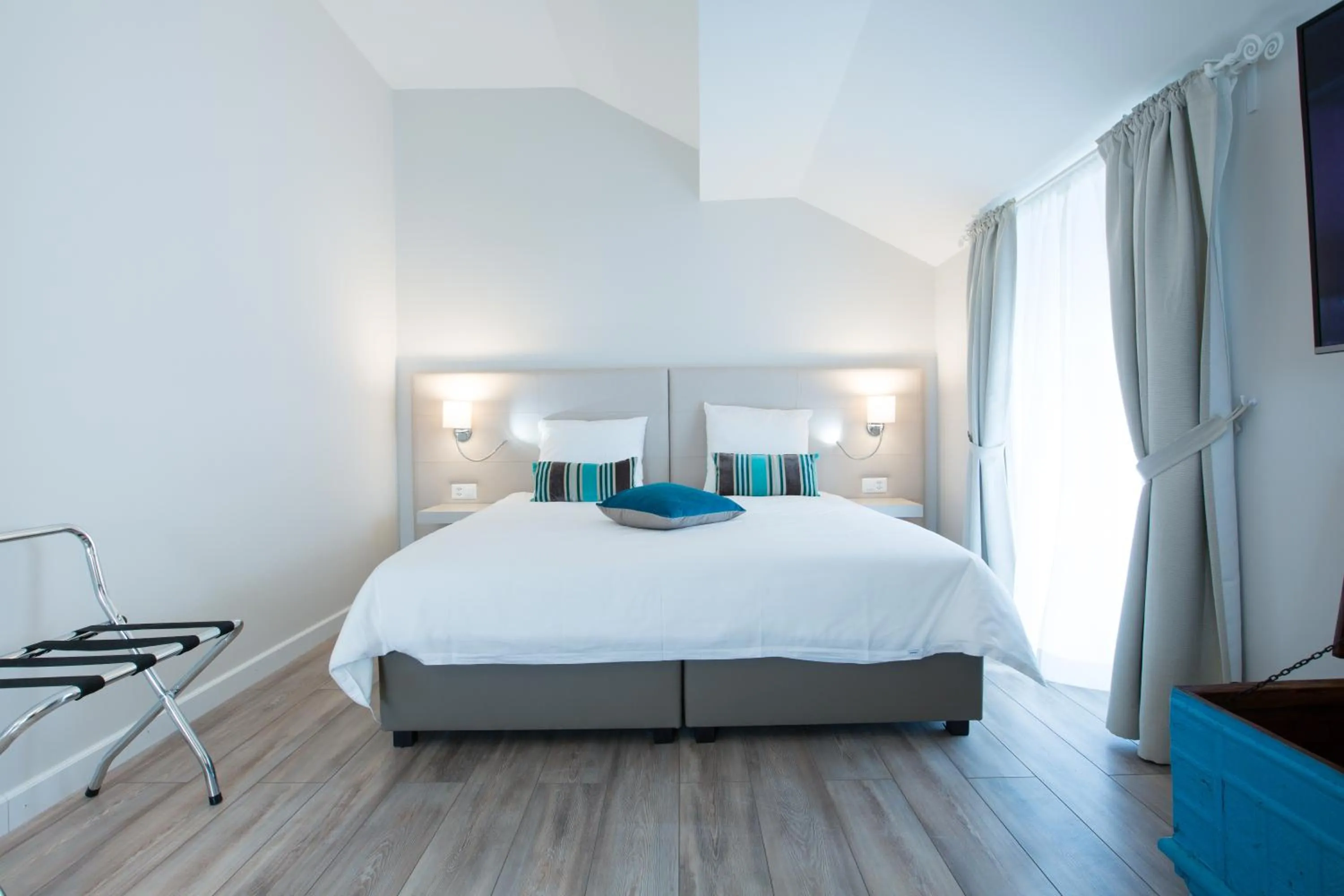 Bed in Auberge des Grands Bois