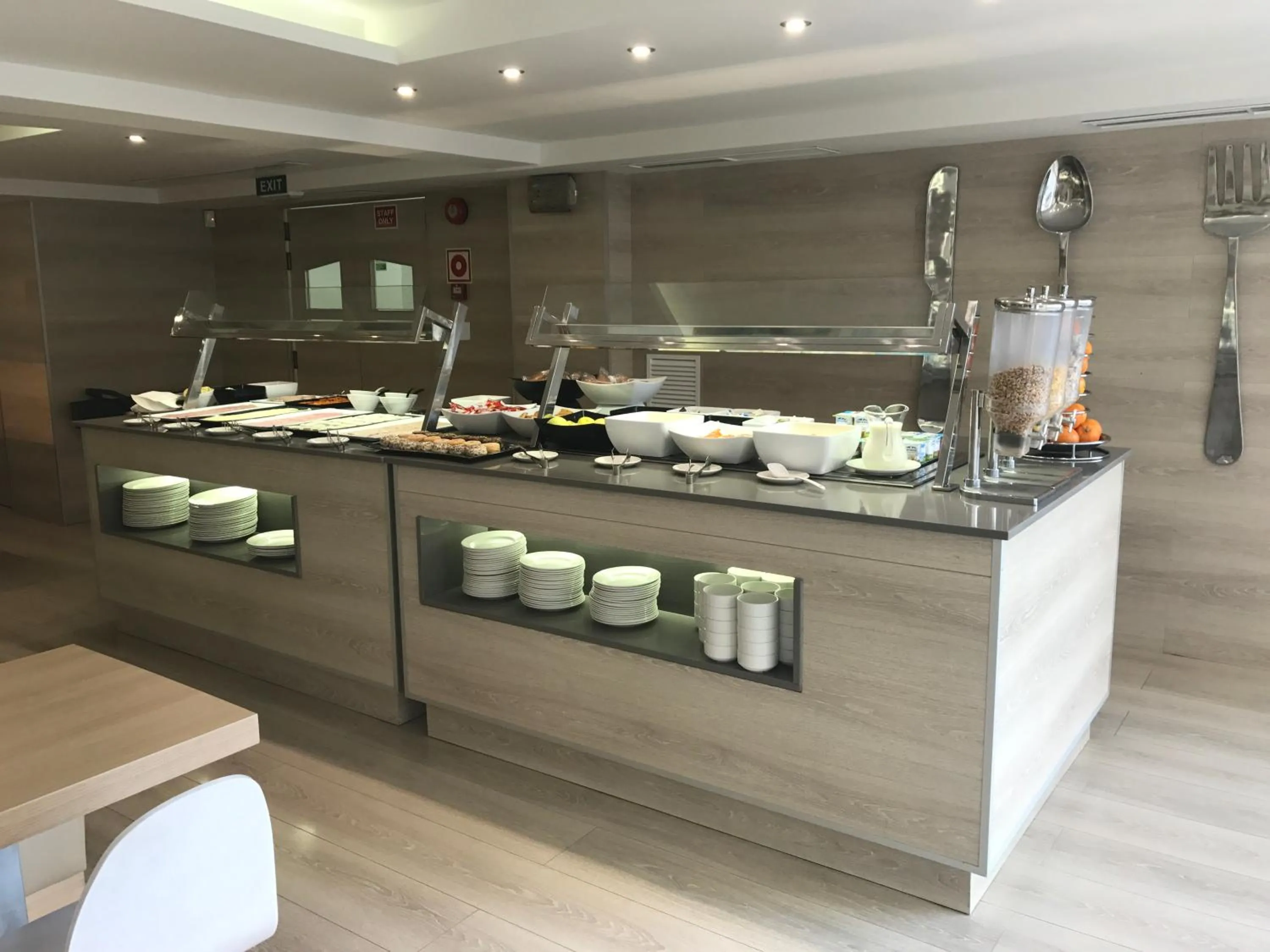 Buffet breakfast in Hotel Gracia