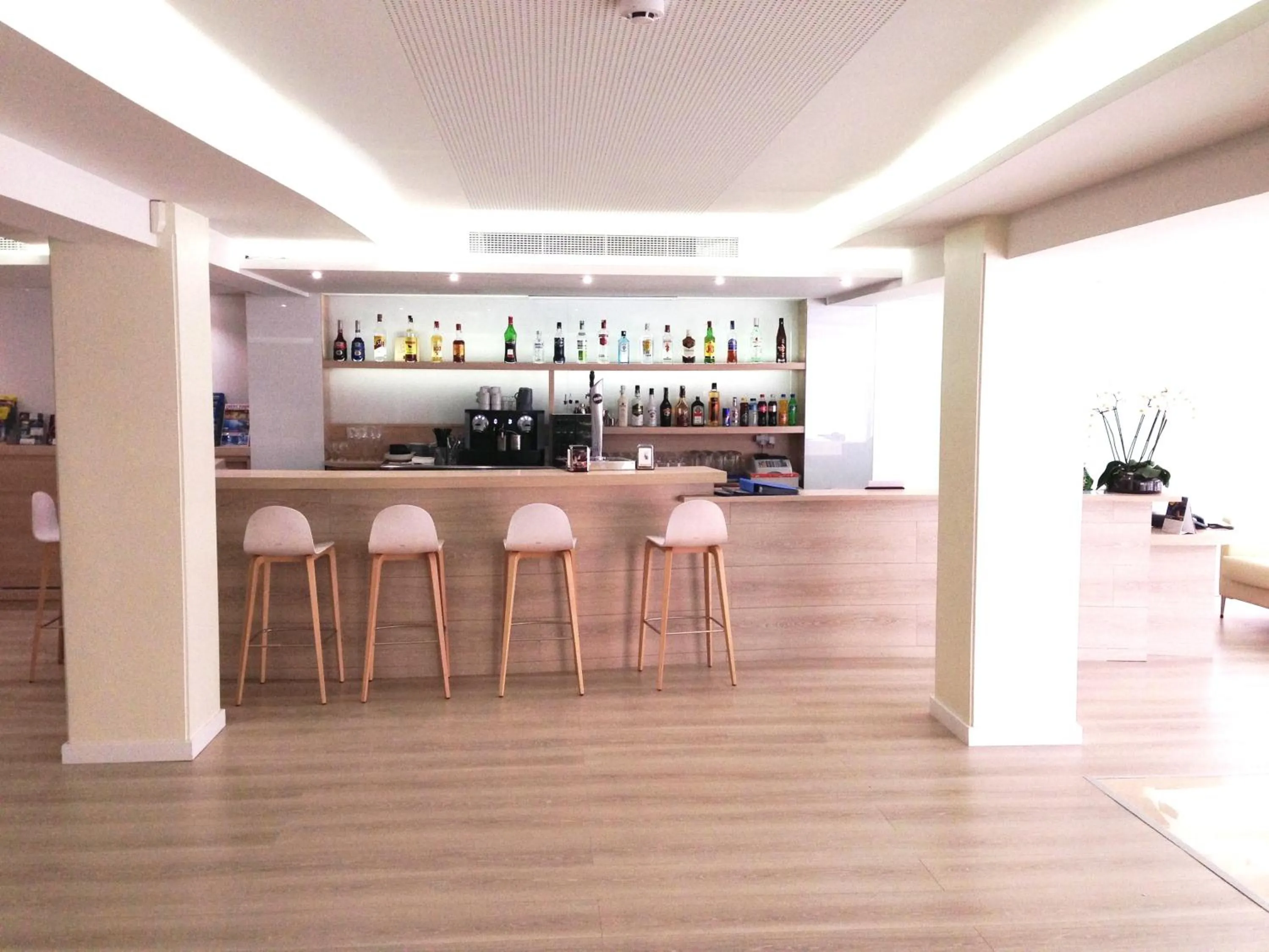 Lounge or bar in Hotel Gracia