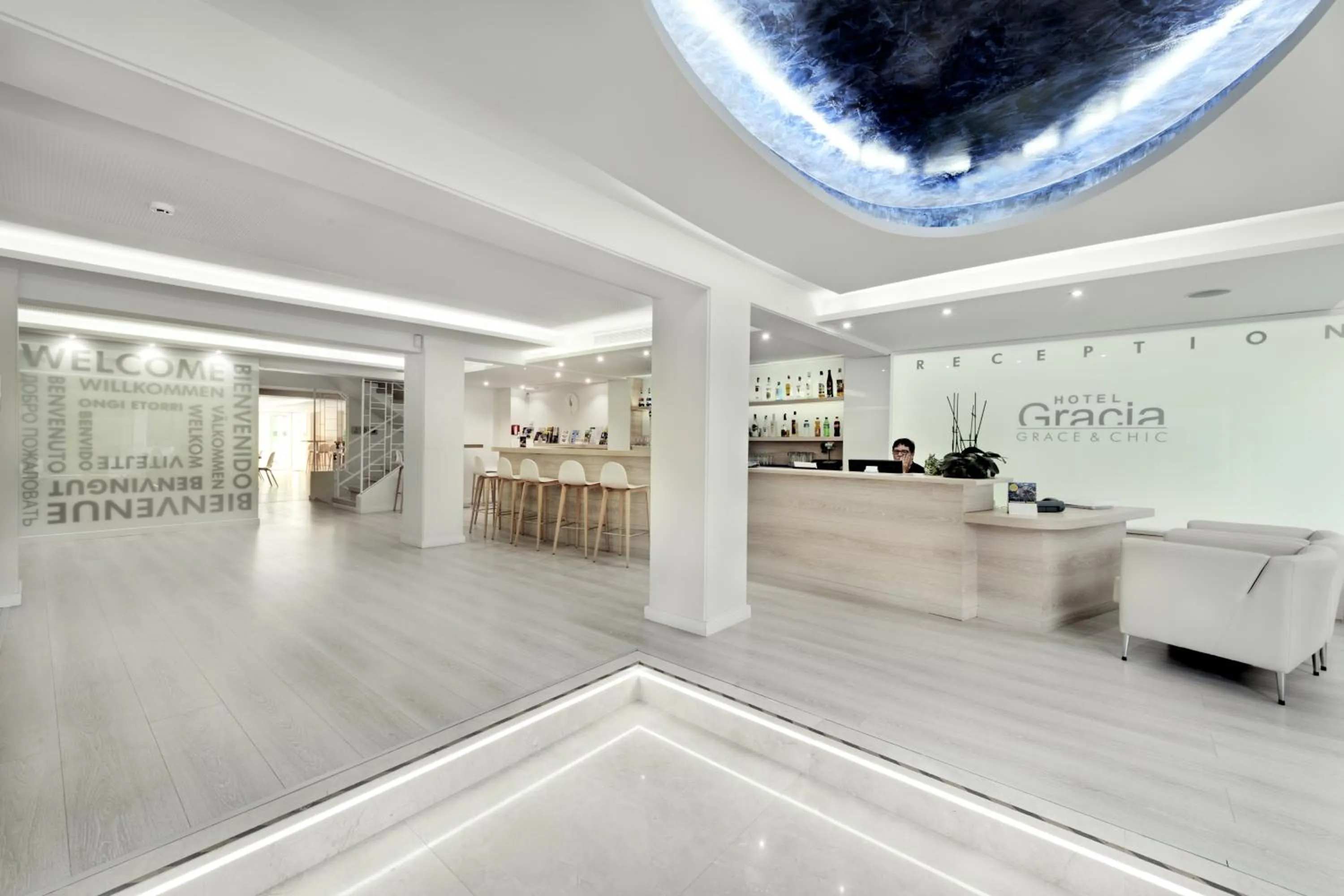 Lobby or reception in Hotel Gracia