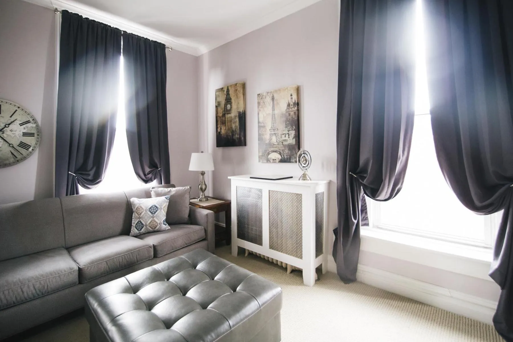 Living room in The Continental Hotel