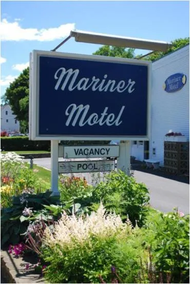 Day in Mariner Motel