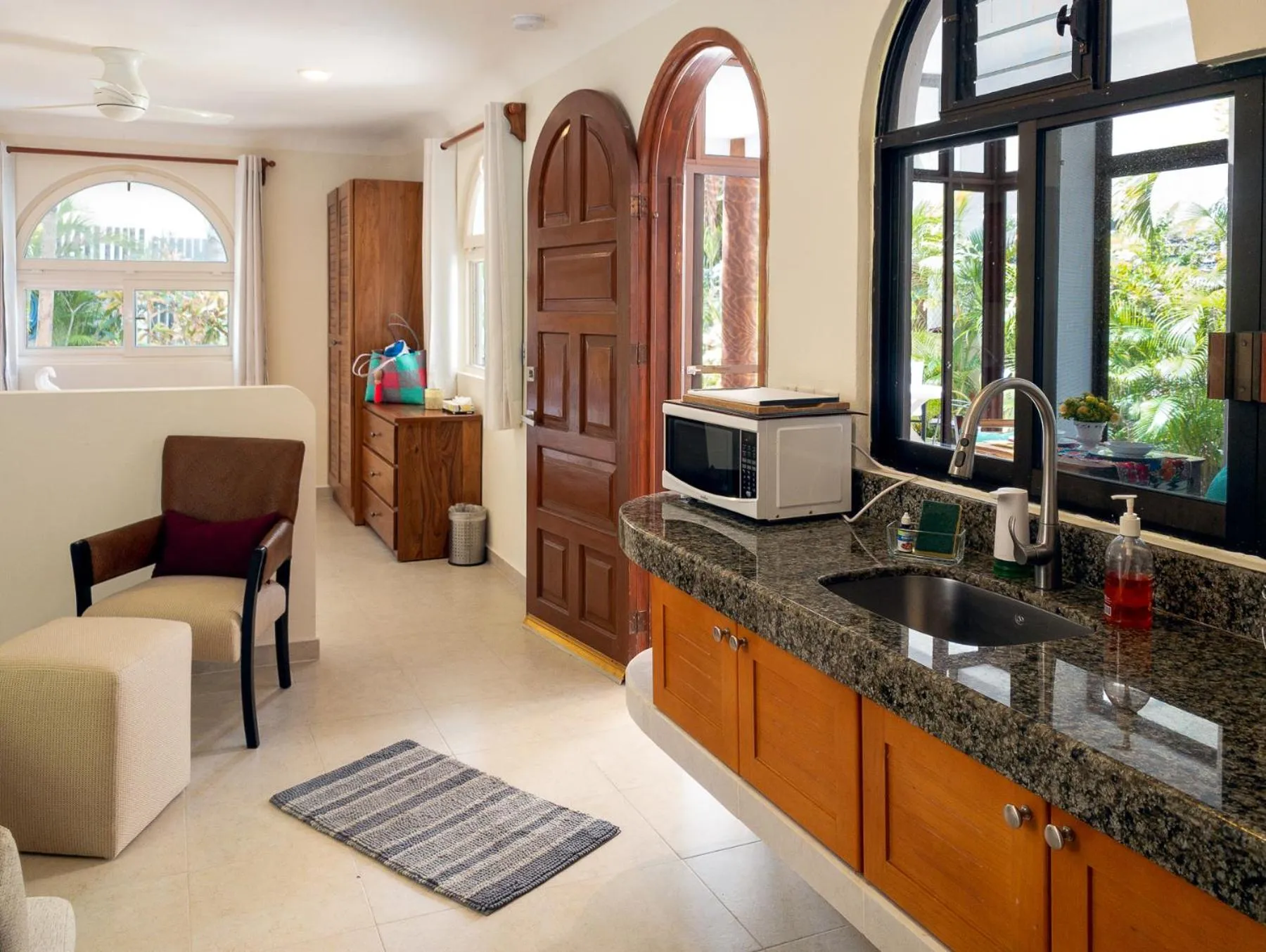 Kitchen or kitchenette in Casa Sonoma - Charming Condos Minutes from Beach & Reef