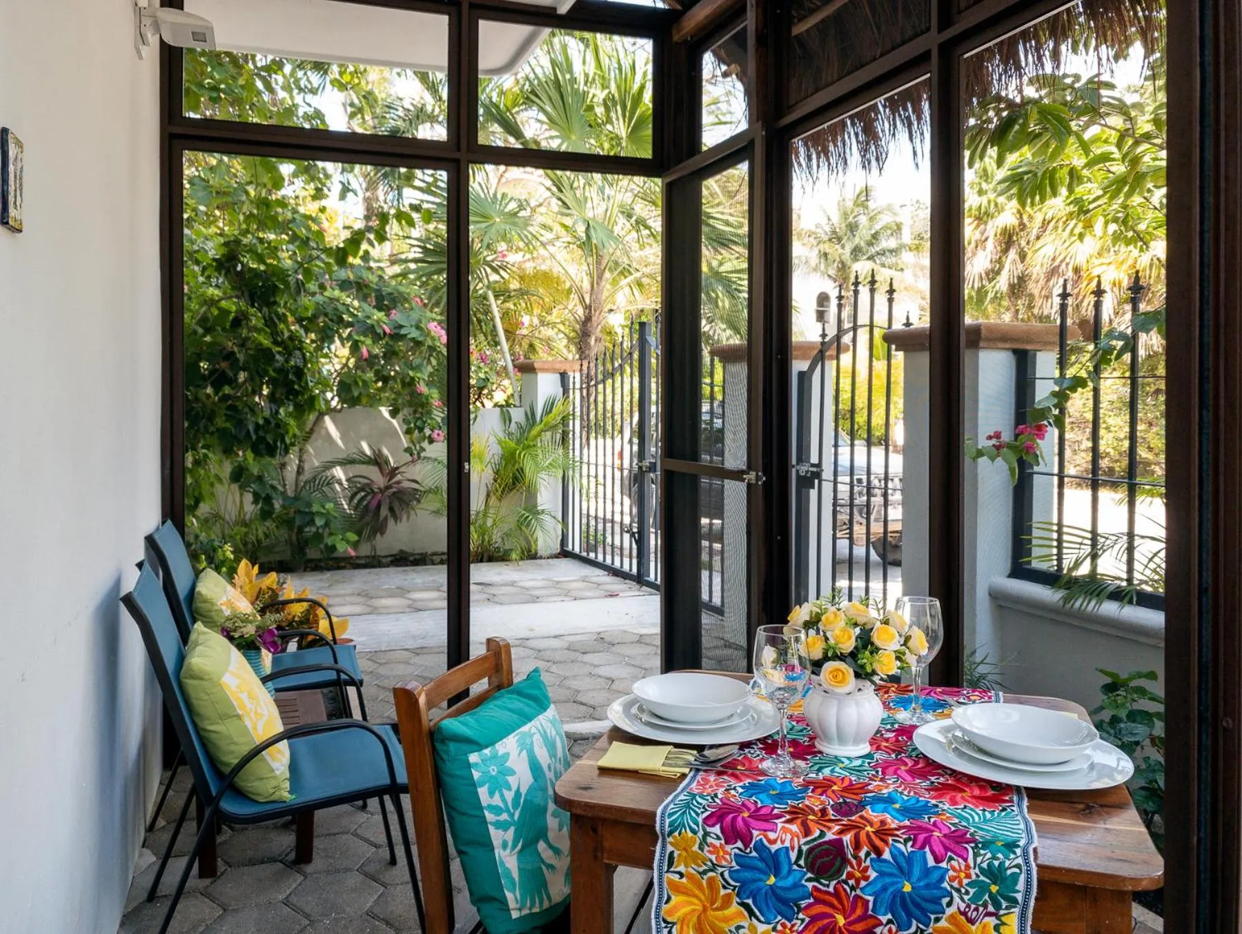 Garden in Casa Sonoma - Charming Condos Minutes from Beach & Reef