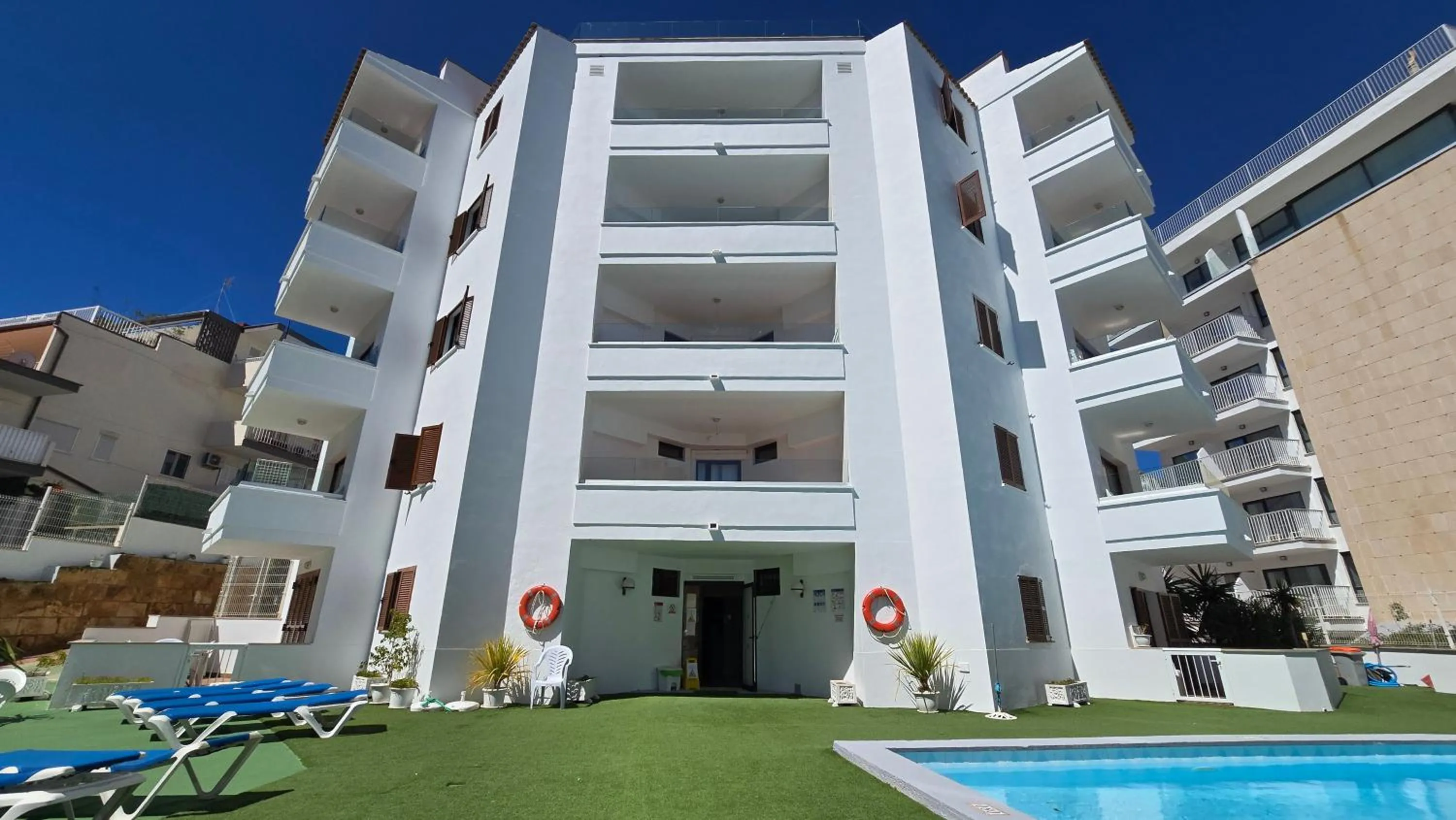 Property building in Marina Palmanova Apartamentos