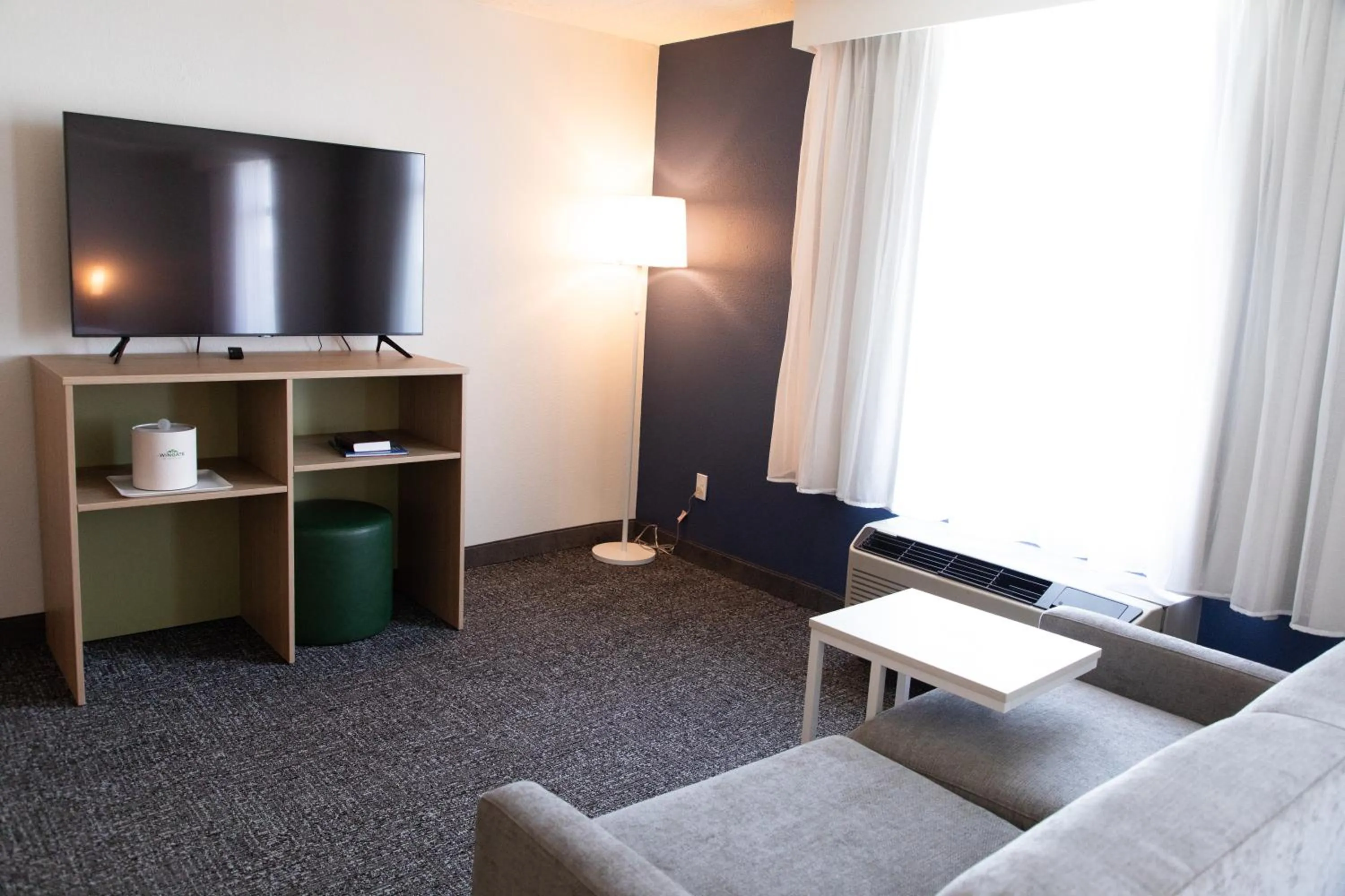 TV and multimedia in Spark by Hilton Mechanicsburg