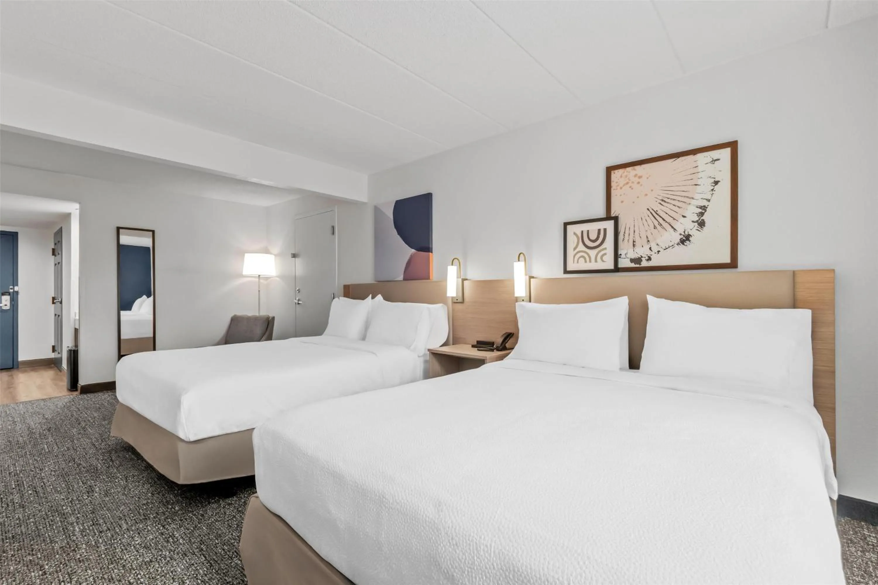 Bed in Spark by Hilton Mechanicsburg