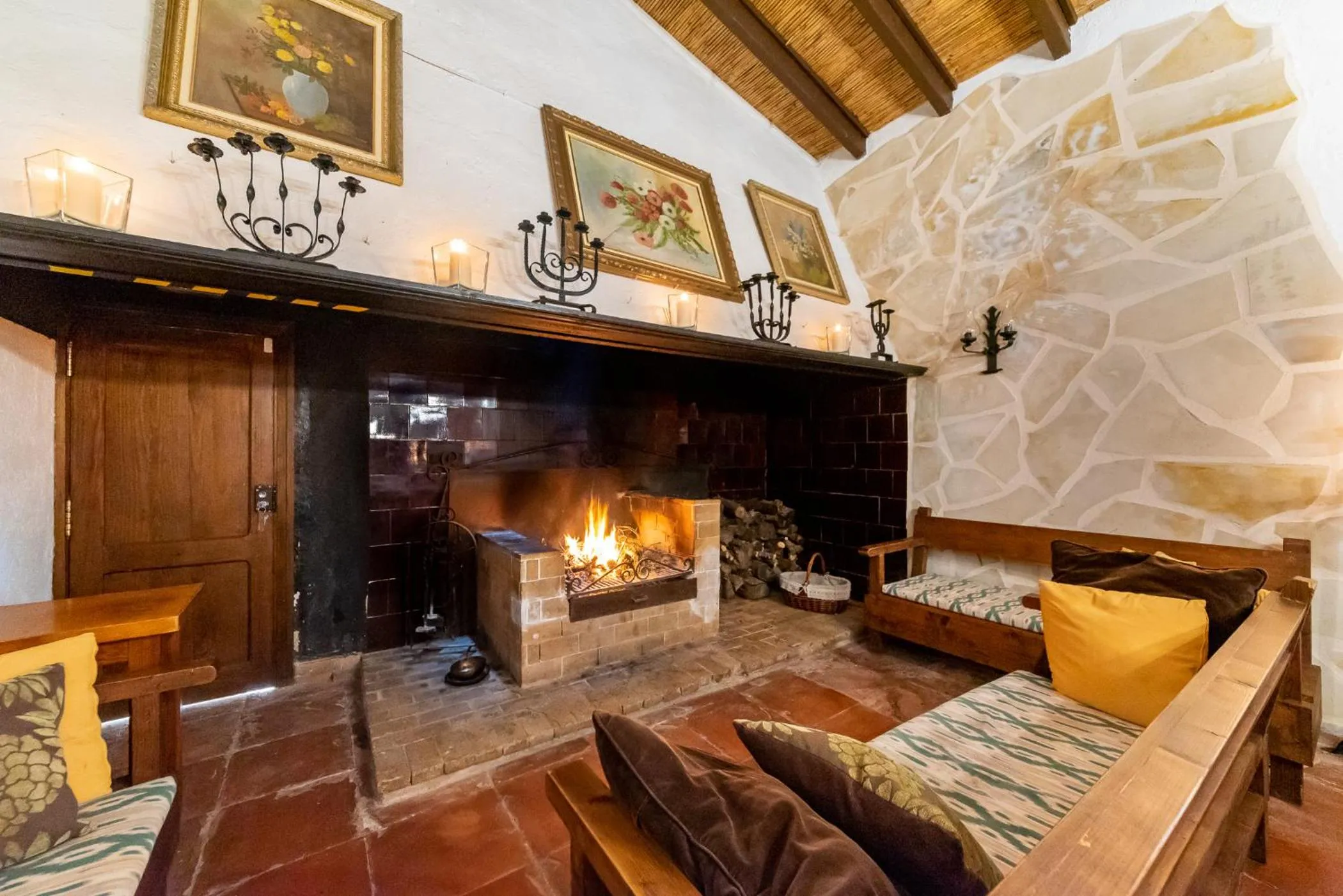 flat iron in Finca Hotel Rural Predio Son Serra