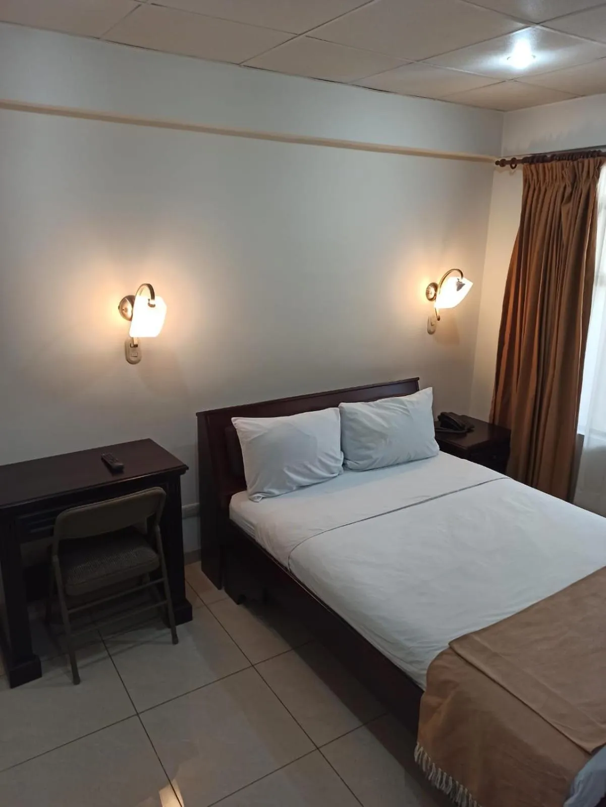 Bed in Hotel Plaza Real Suites & Apartments San Jose