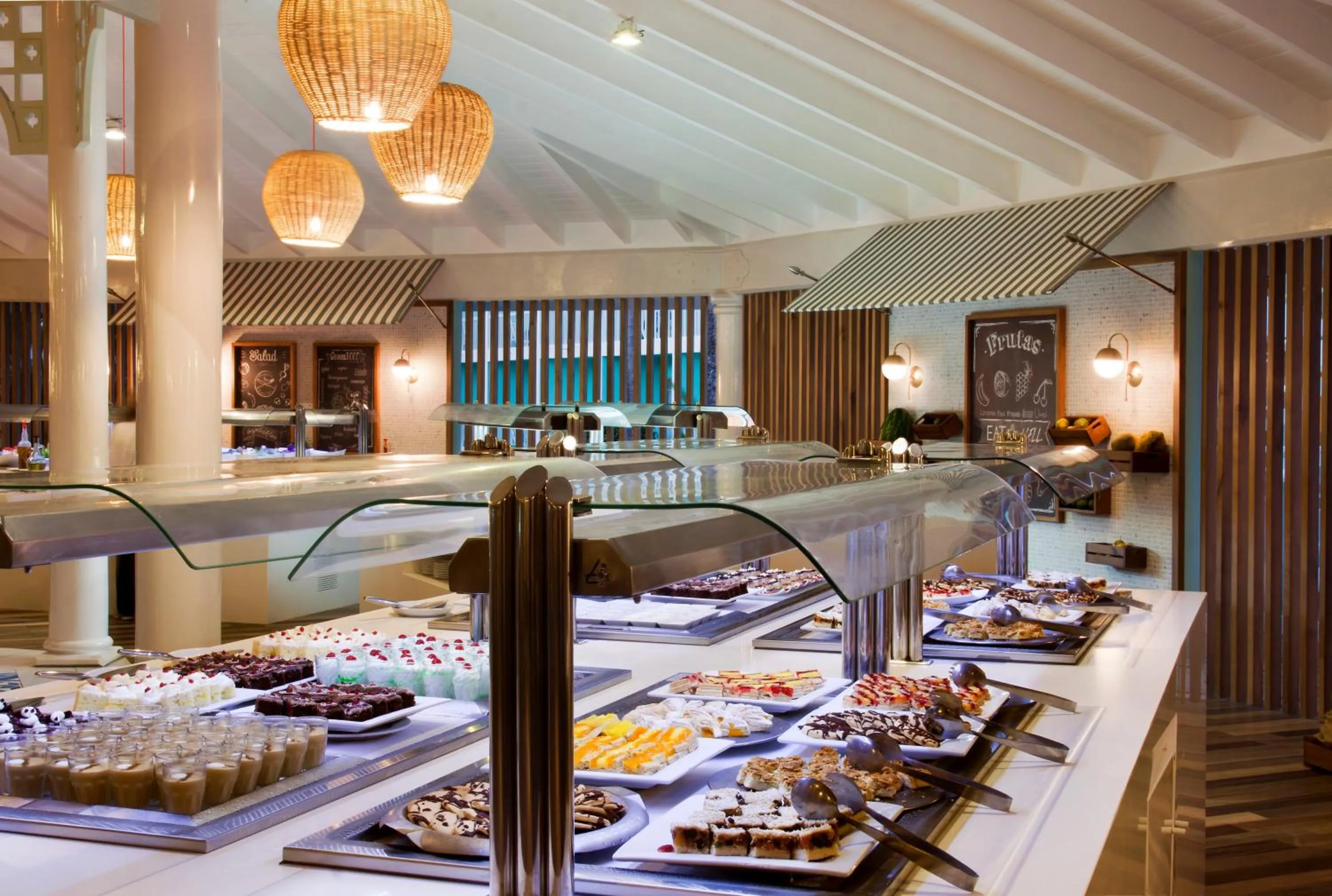 Restaurant/places to eat in VH - Gran Ventana Beach Resort