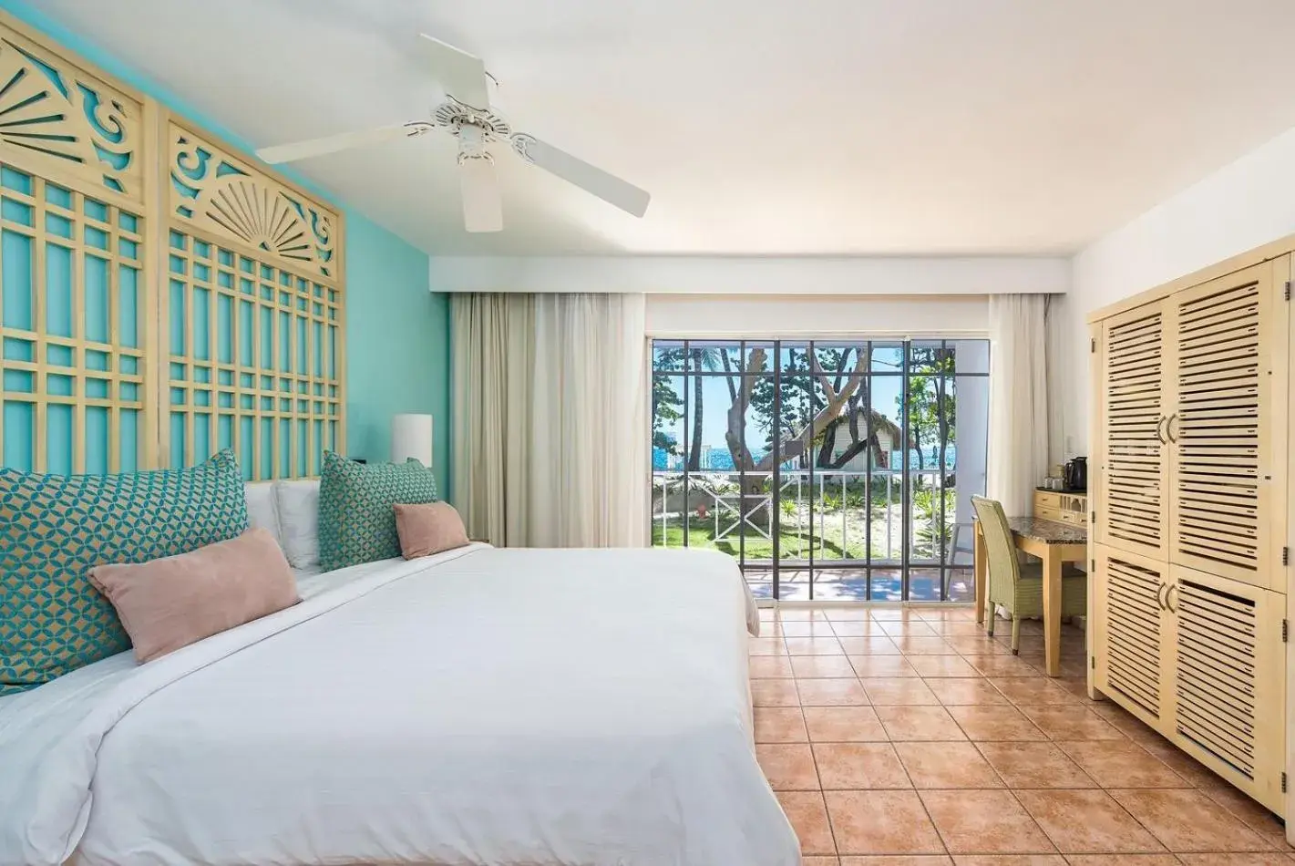 Superior King or Double Room in VH - Gran Ventana Beach Resort Superior King or Double Room in VH - Gran Ventana Beach Resort