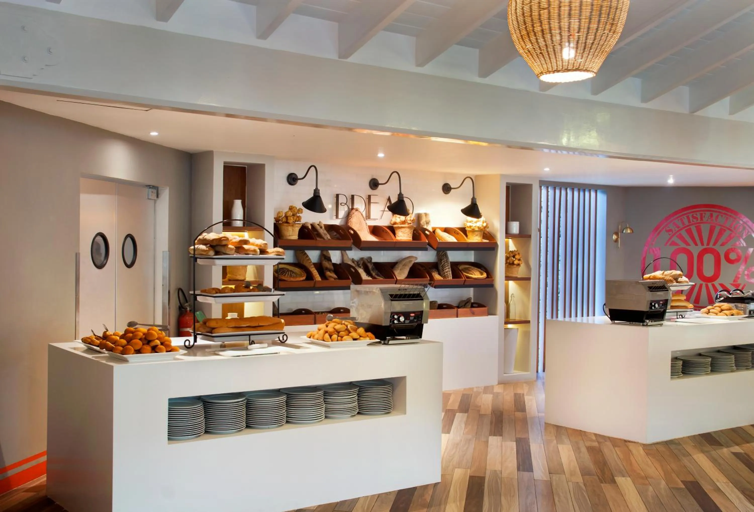 Buffet breakfast in VH - Gran Ventana Beach Resort