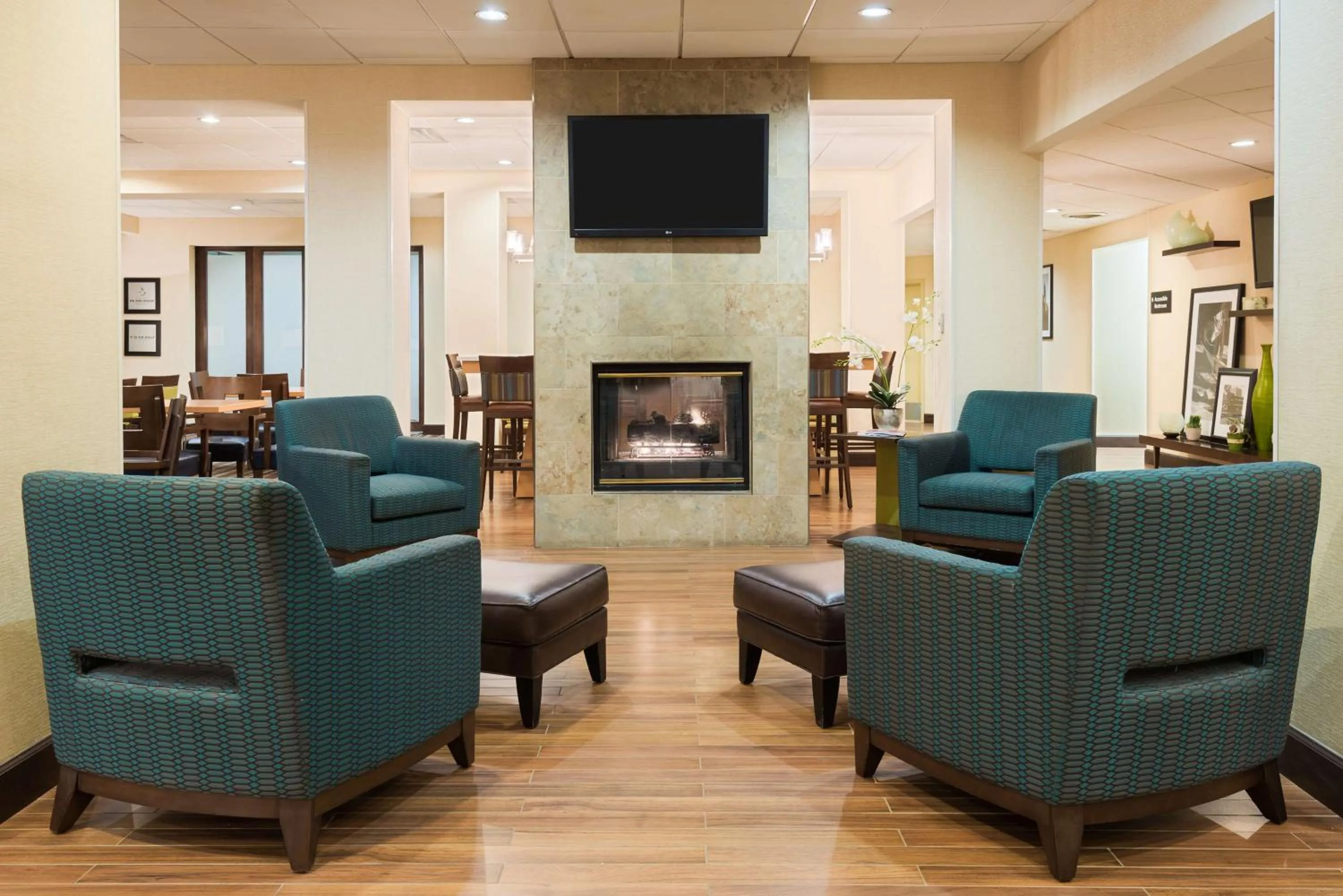 Lobby or reception in Hampton Inn White Plains/Tarrytown