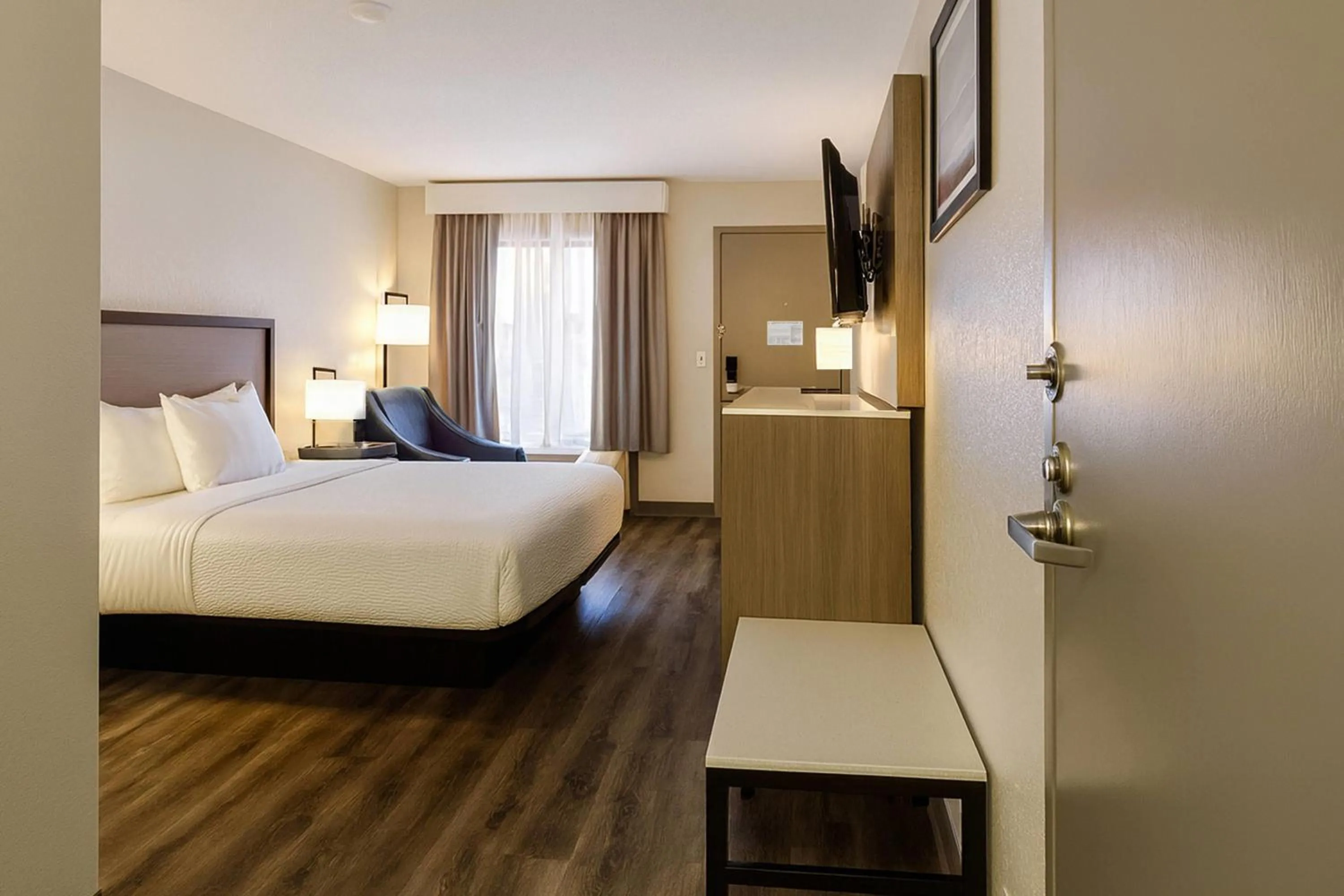 Photo of the whole room, Bed in Baymont by Wyndham Fayetteville