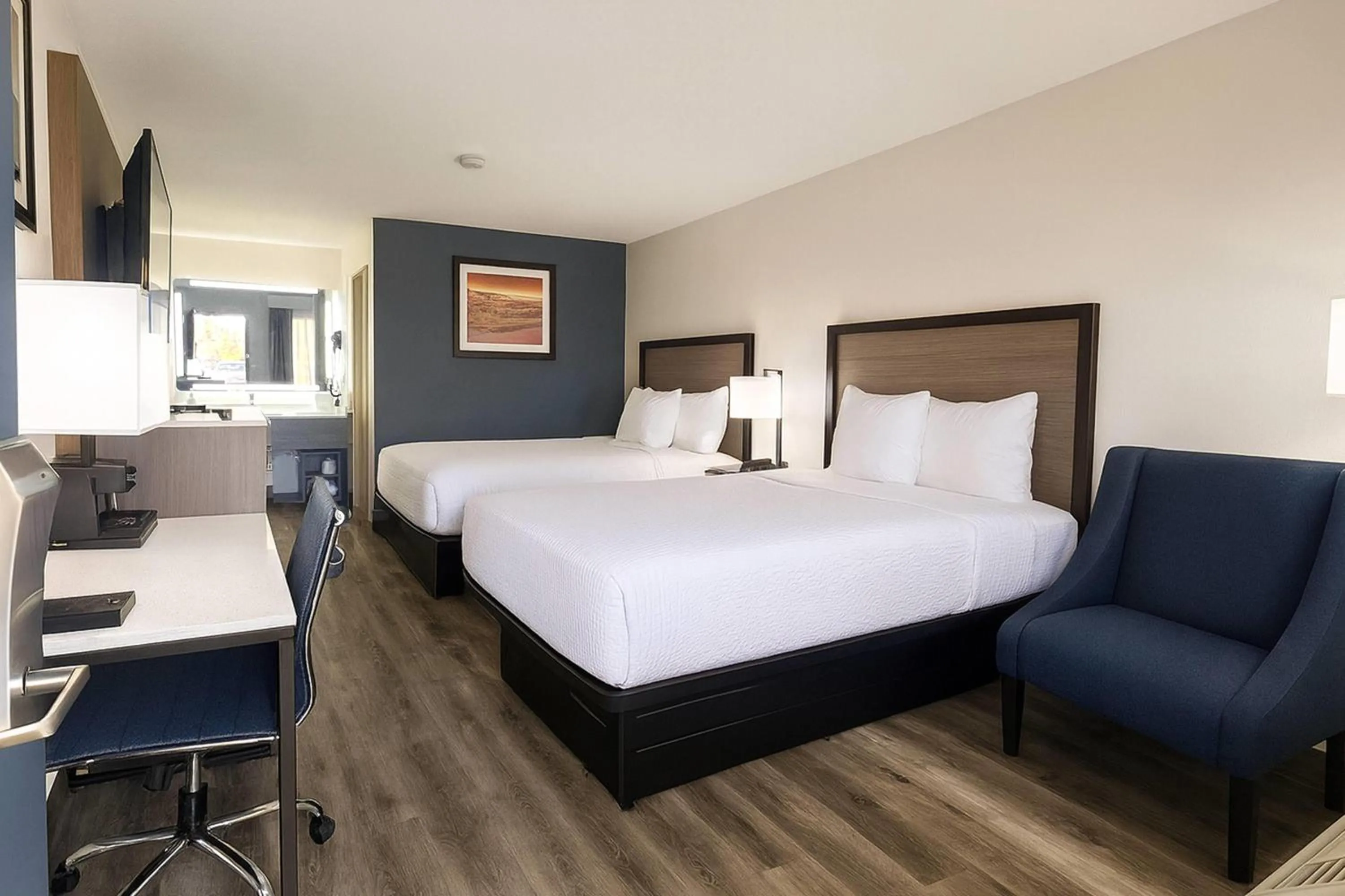 Photo of the whole room, Bed in Baymont by Wyndham Fayetteville