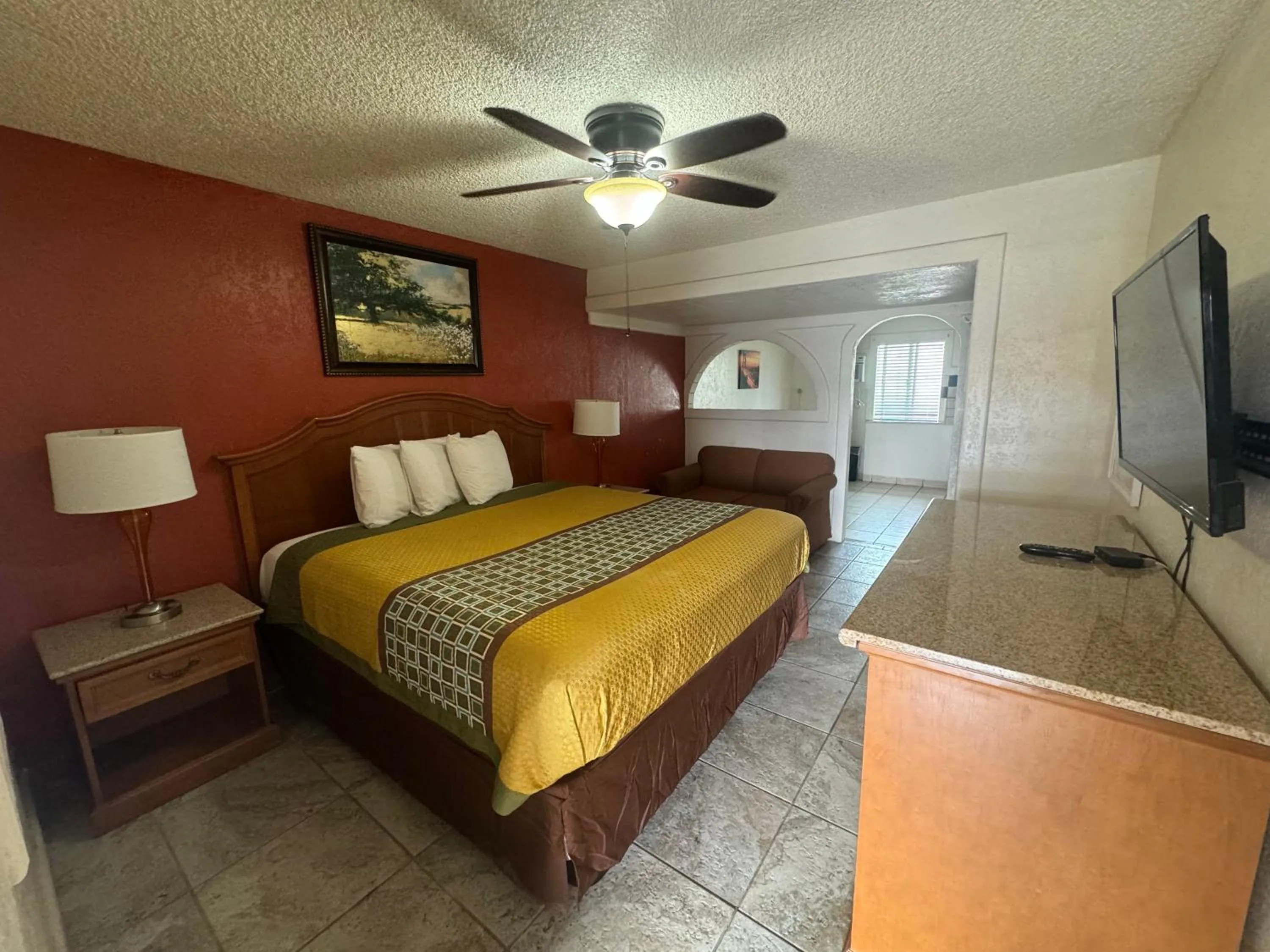 Havasu Inn & Suites