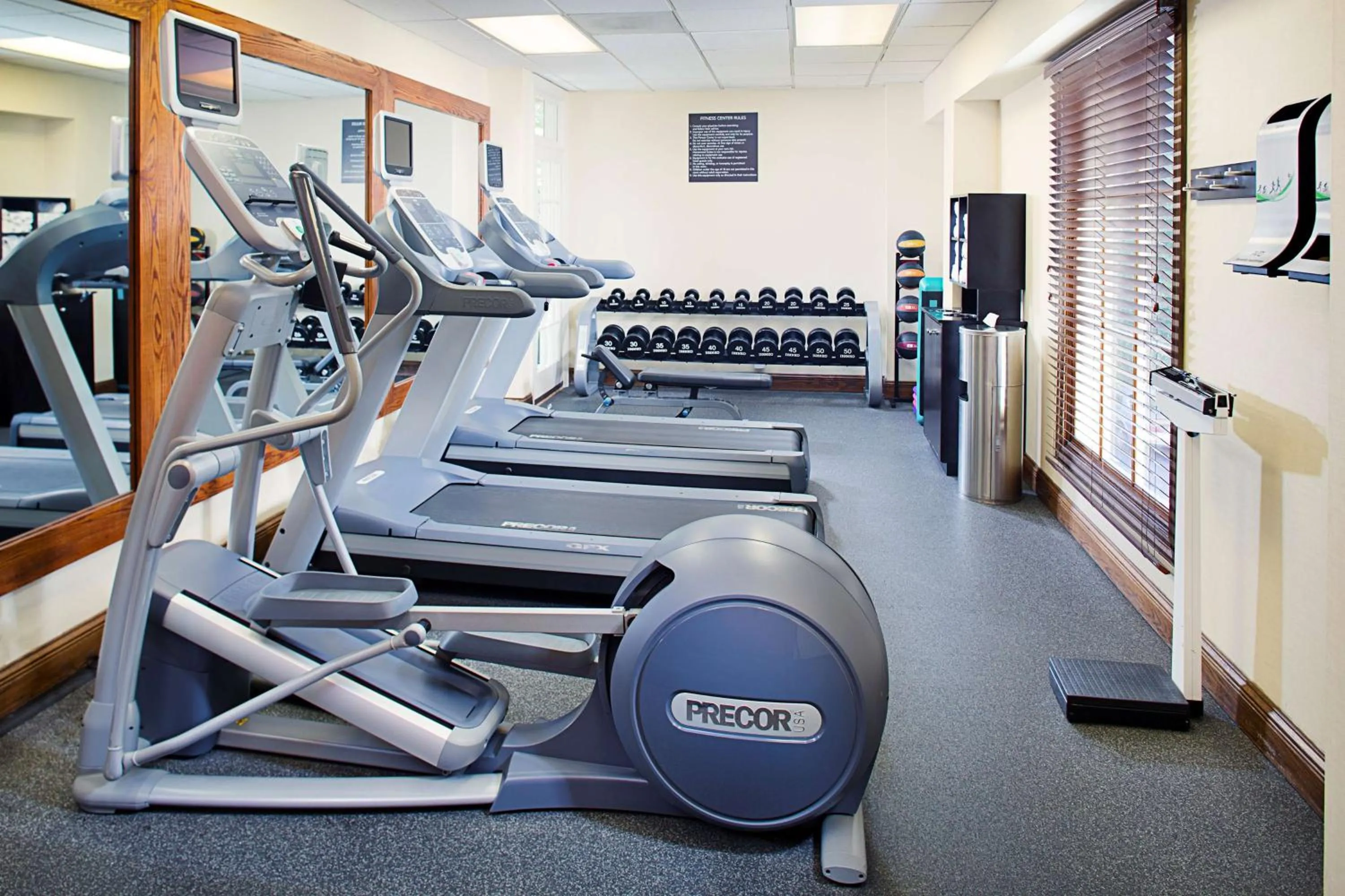 Fitness centre/facilities in Homewood Suites by Hilton Raleigh/Cary