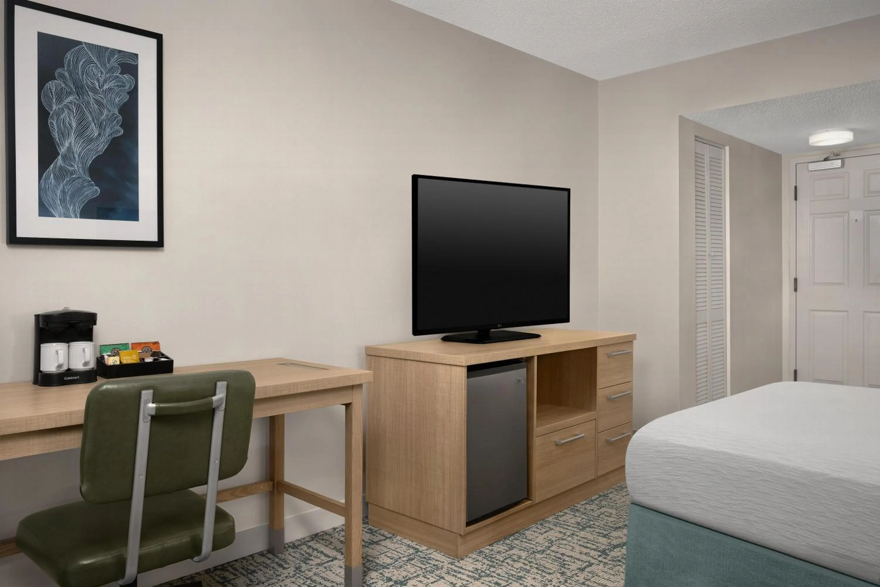 Bedroom, Bed in Homewood Suites by Hilton Raleigh/Cary