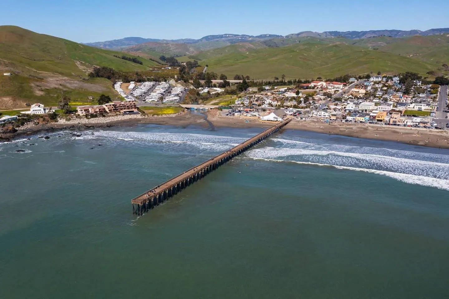 Beach in Central Coast Inn Cayucos