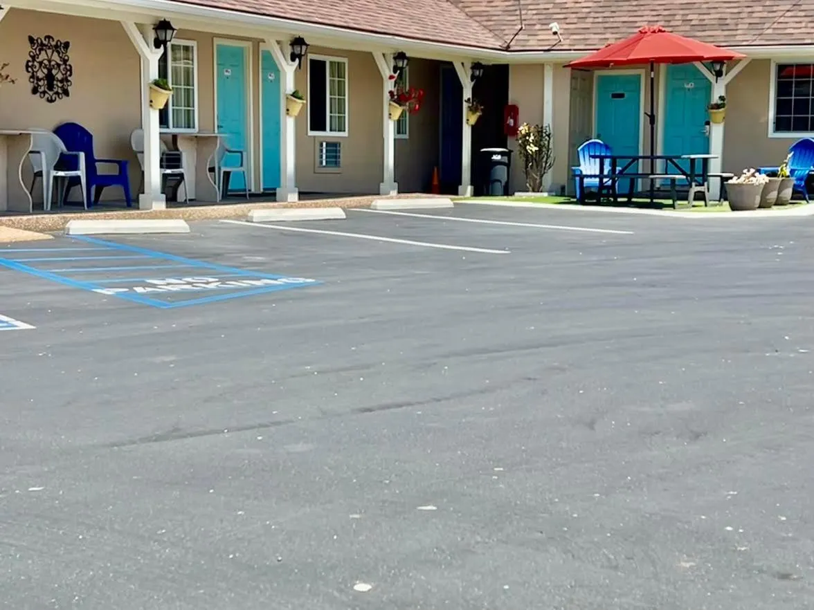 Property building in Central Coast Inn Cayucos