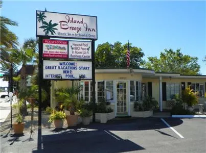 Facade/entrance in Island Breeze Inn - Venice