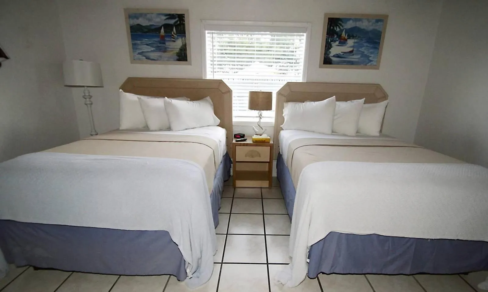 Bed in Island Breeze Inn - Venice