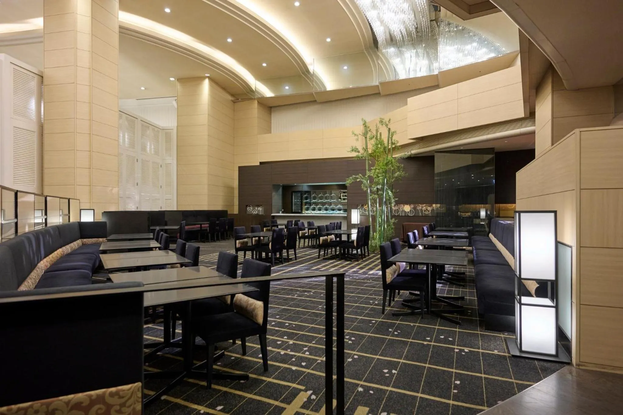 Restaurant/places to eat in ANA Crowne Plaza Kanazawa by IHG