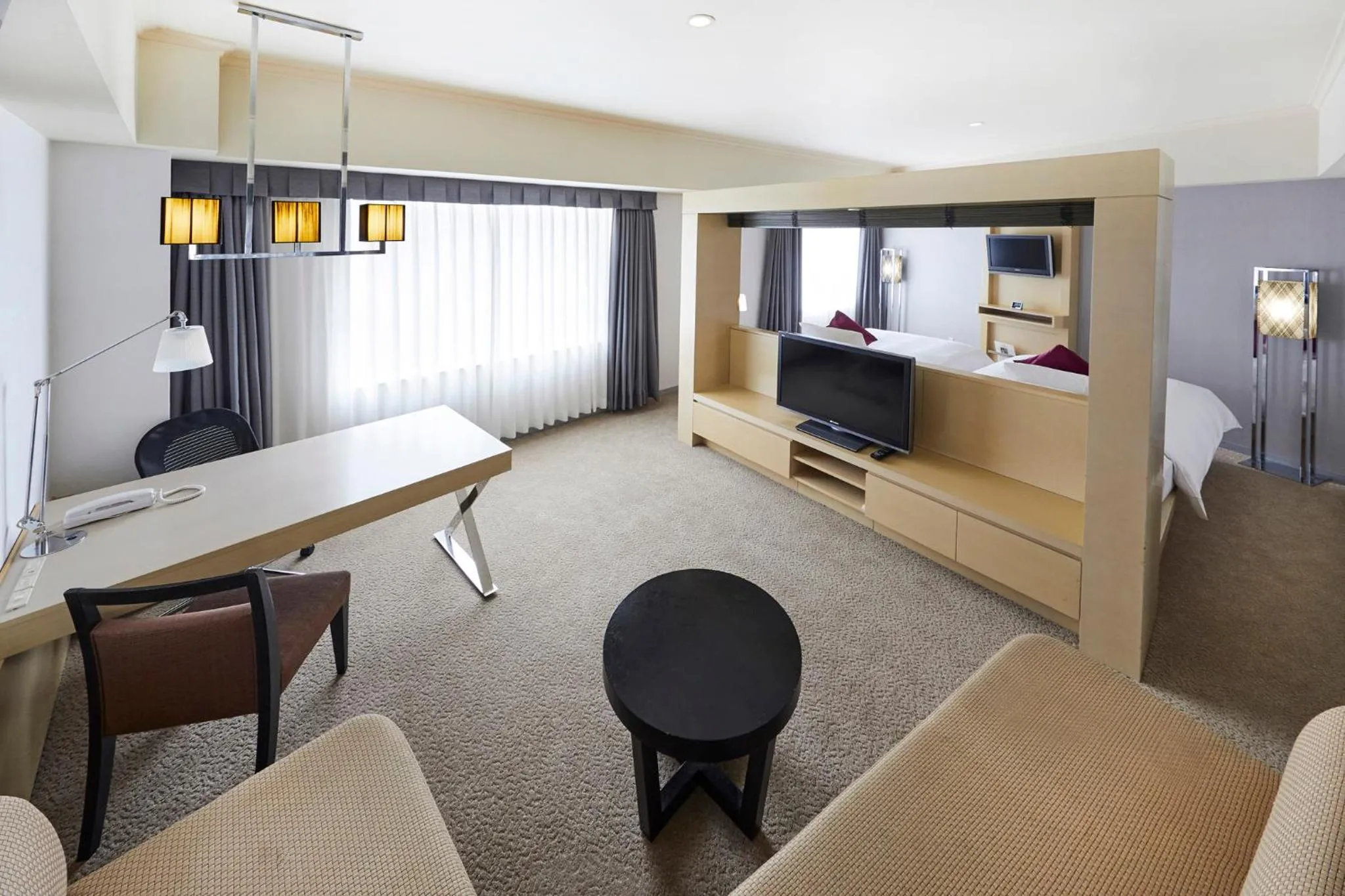 Living room in ANA Crowne Plaza Kanazawa by IHG