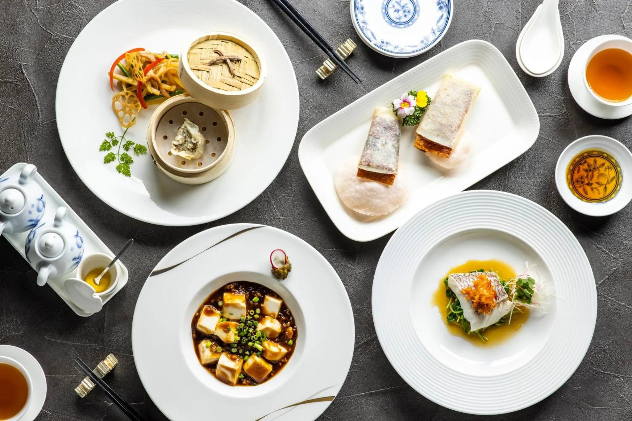 Restaurant/places to eat in ANA Crowne Plaza Kanazawa by IHG