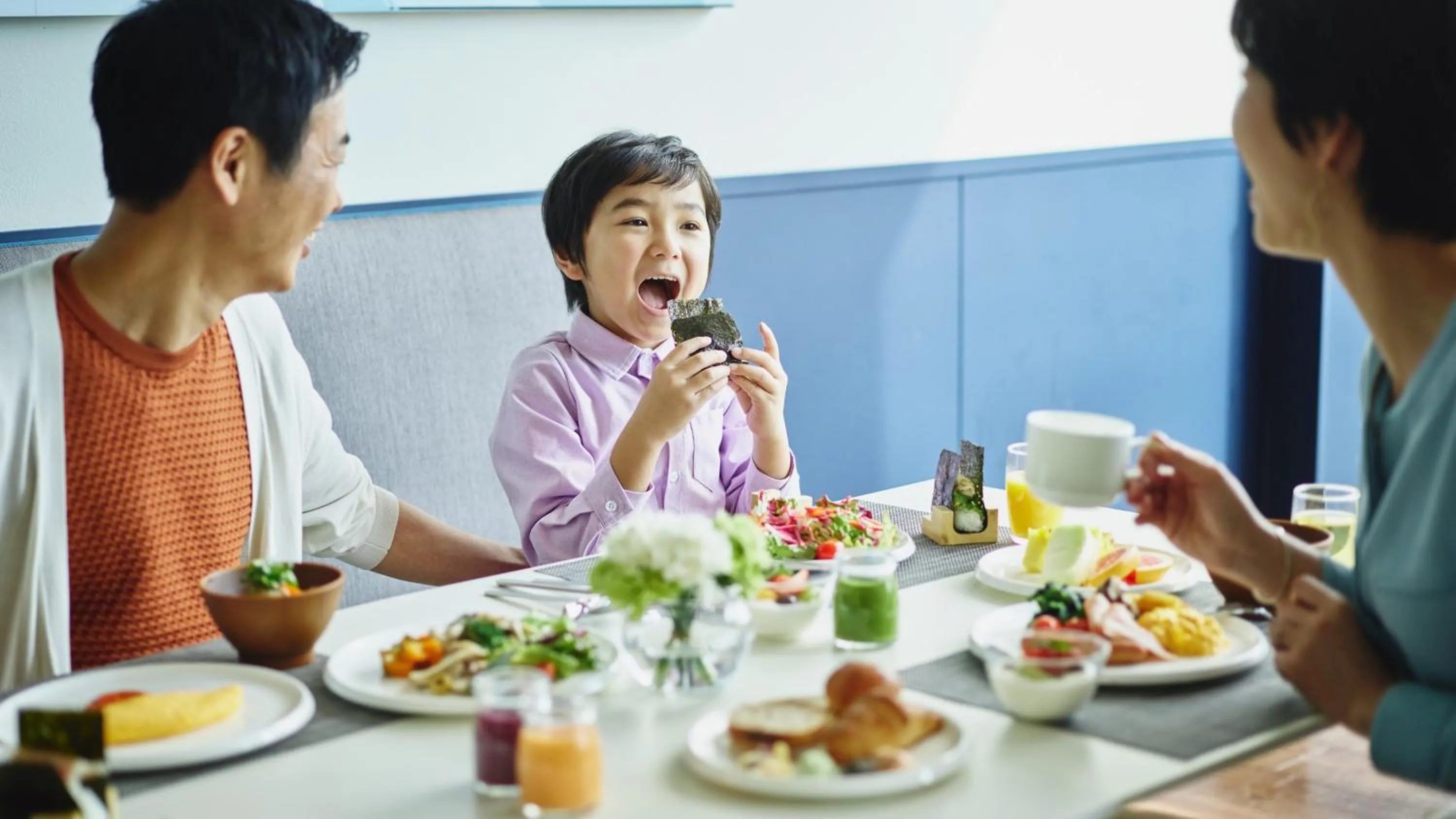 Restaurant/places to eat in ANA Crowne Plaza Kanazawa by IHG