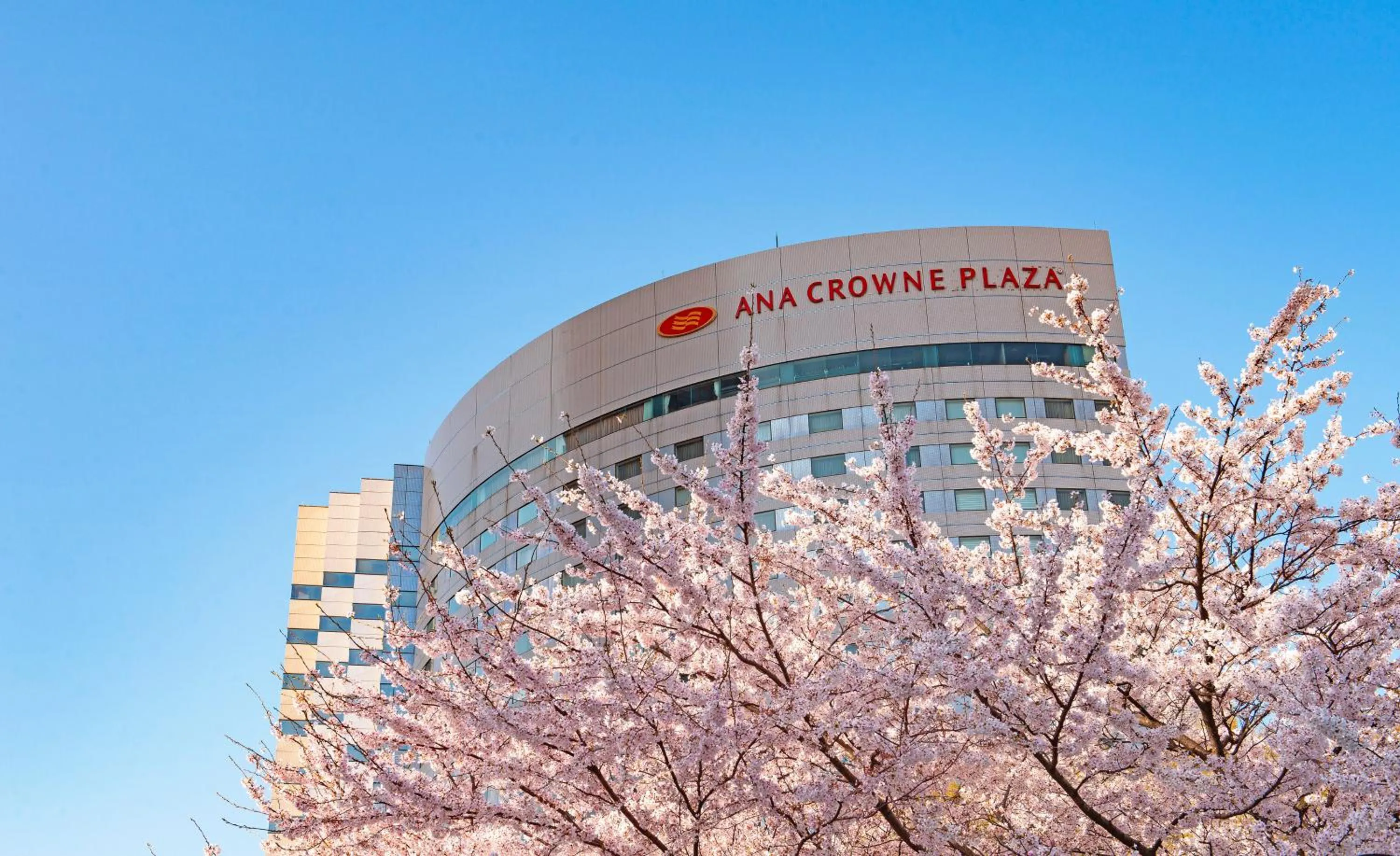 Property building in ANA Crowne Plaza Kanazawa by IHG