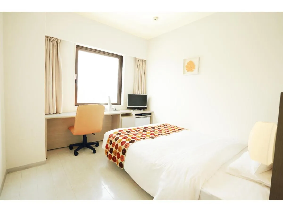 Photo of the whole room, Bed in Smile Hotel Okinawa Naha (Tomari Port)