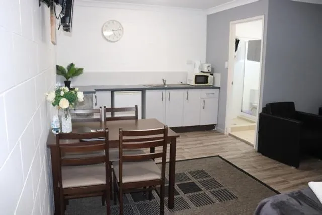 Dining area in Spanish Lace Motor Inn