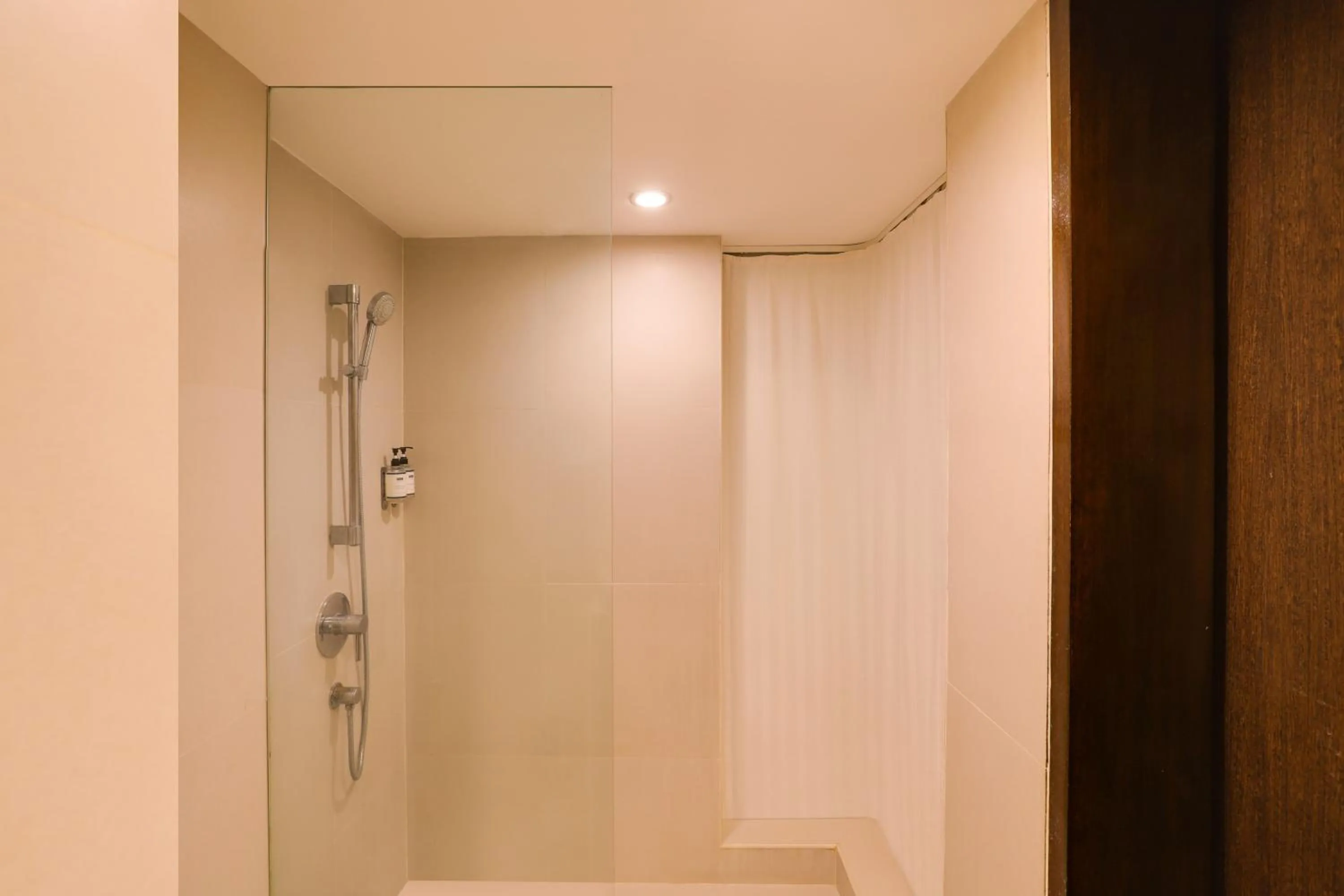 Bathroom in Keys Select by Lemon Tree Hotels, Whitefield, Bengaluru