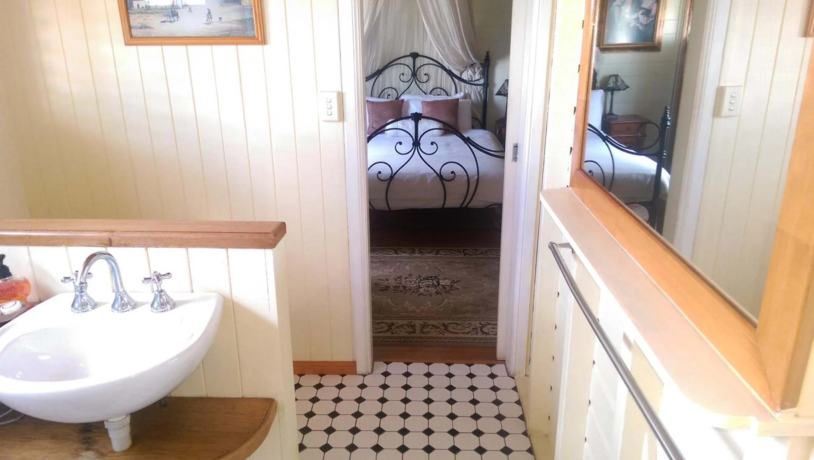 Classique Bed & Breakfast