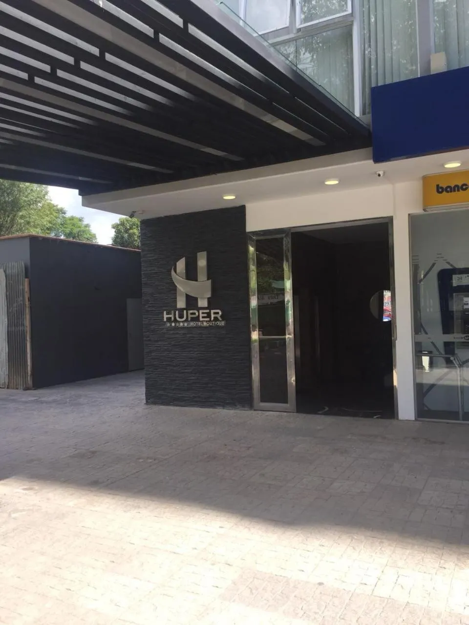 Property building in Huper Hotel Boutique