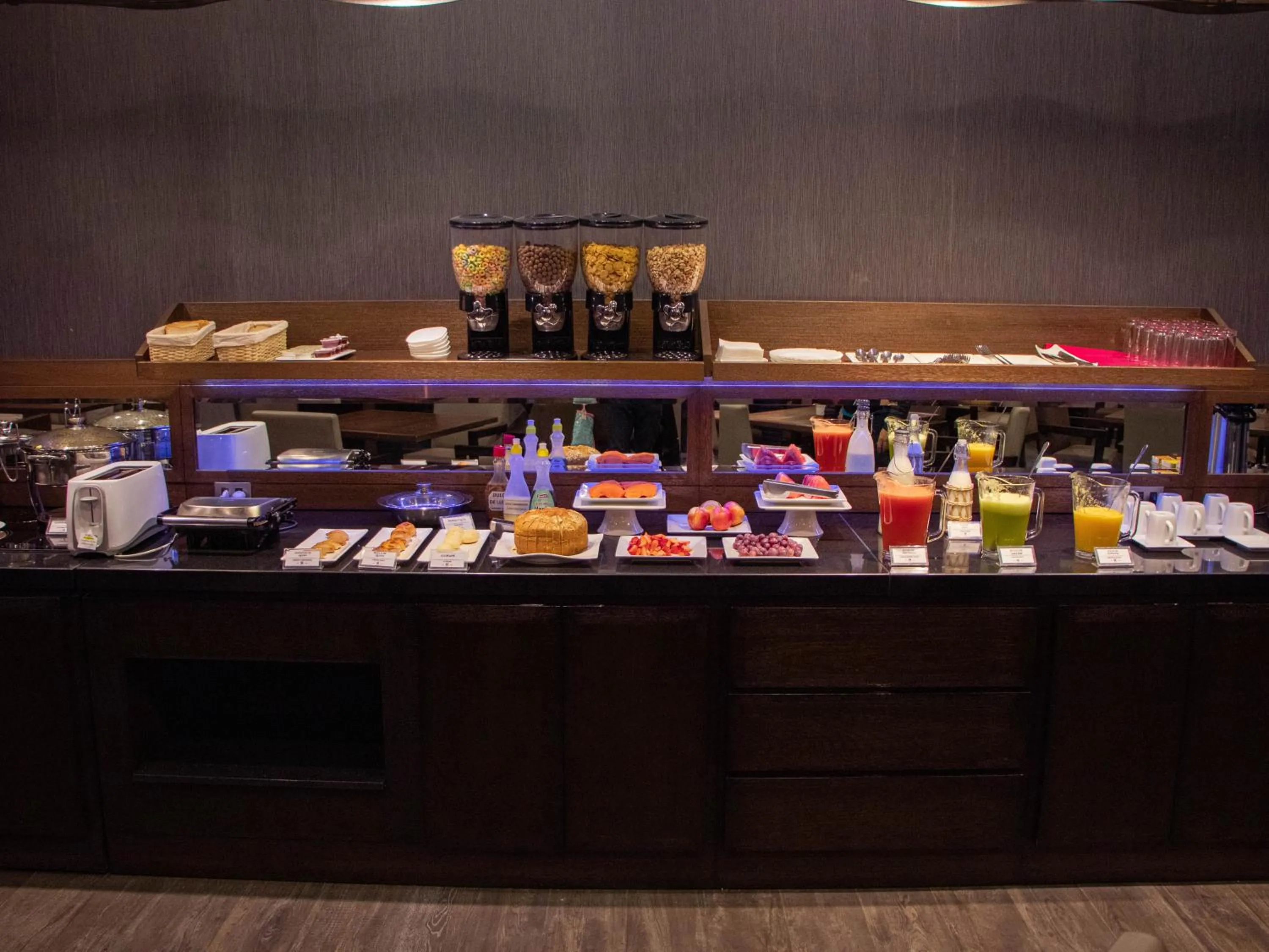 Breakfast in Huper Hotel Boutique