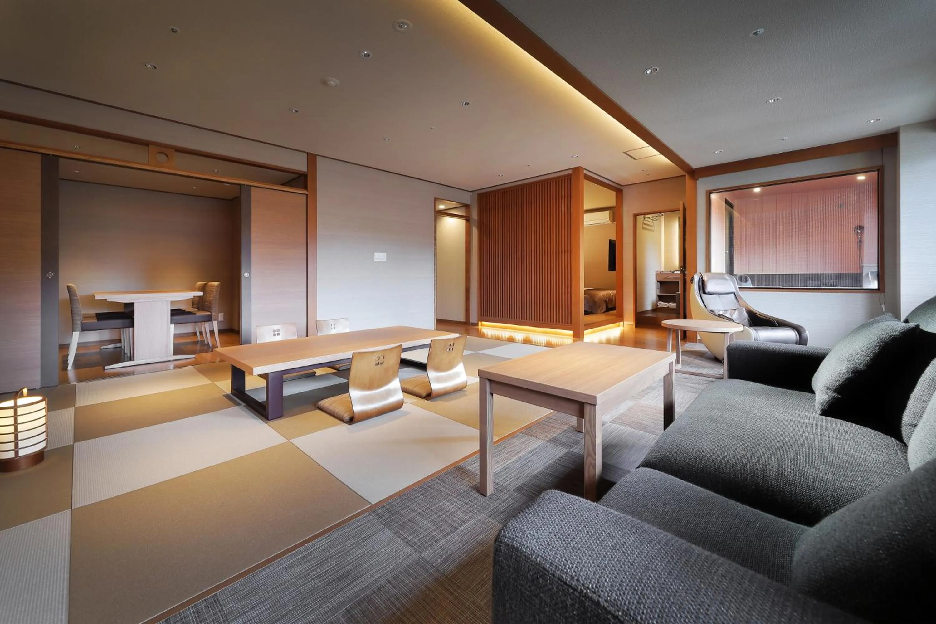 Massage in Marukyu Ryokan