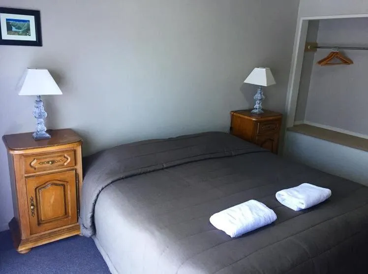 Bedroom, Bed in Ruapehu Mountain Motel & Lodge