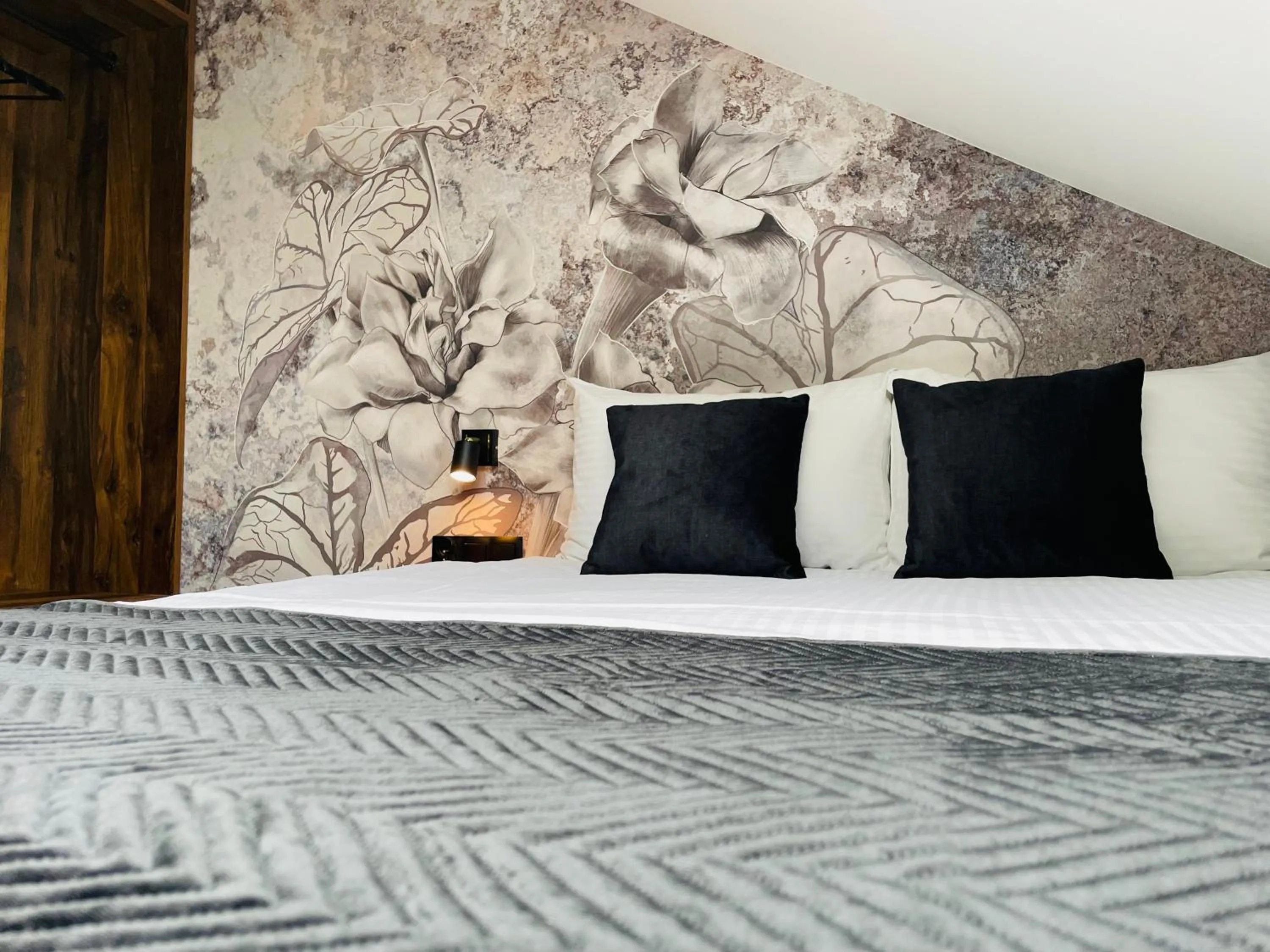 Bed in Hotel Millennium