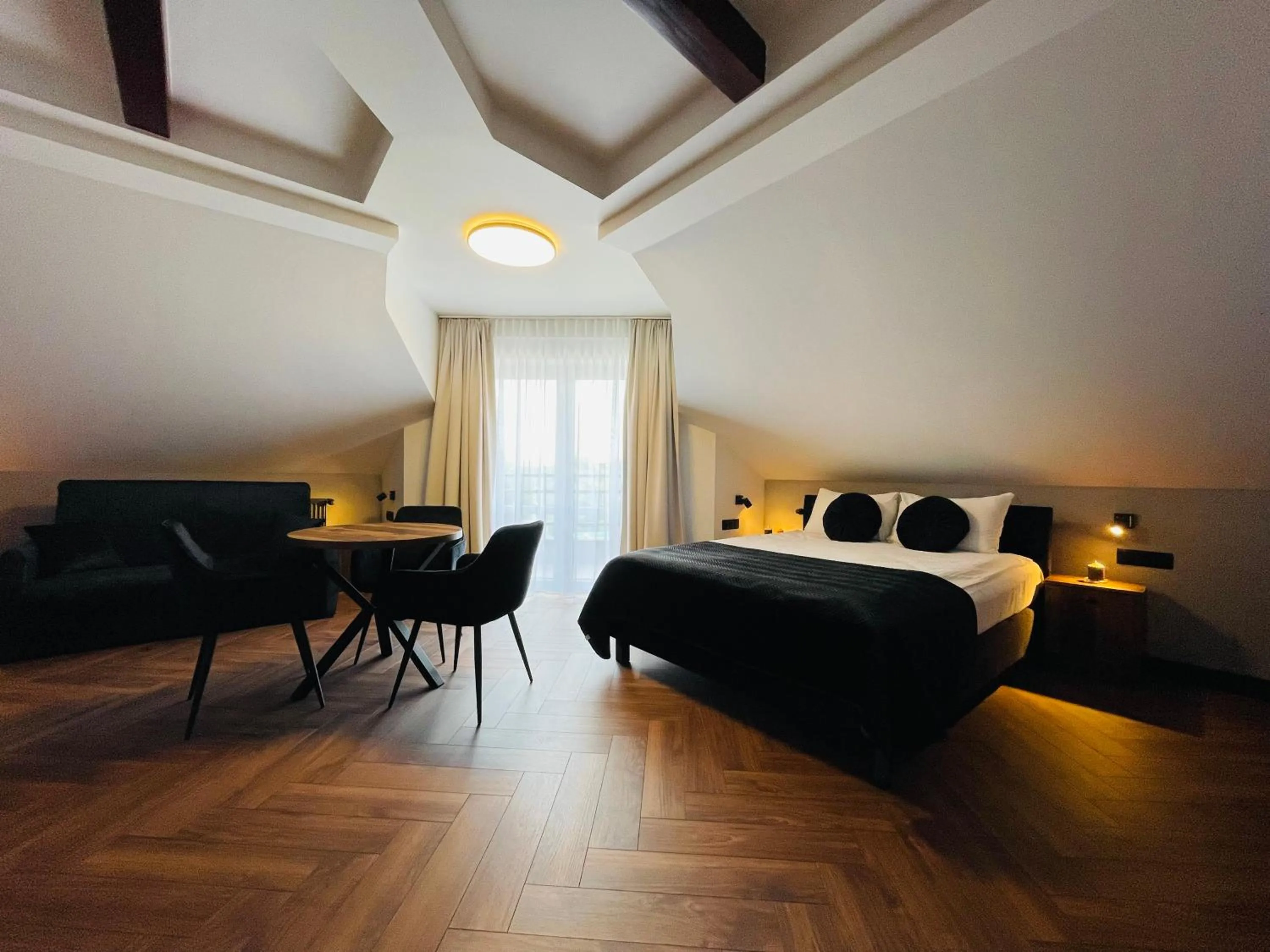 Bed in Hotel Millennium