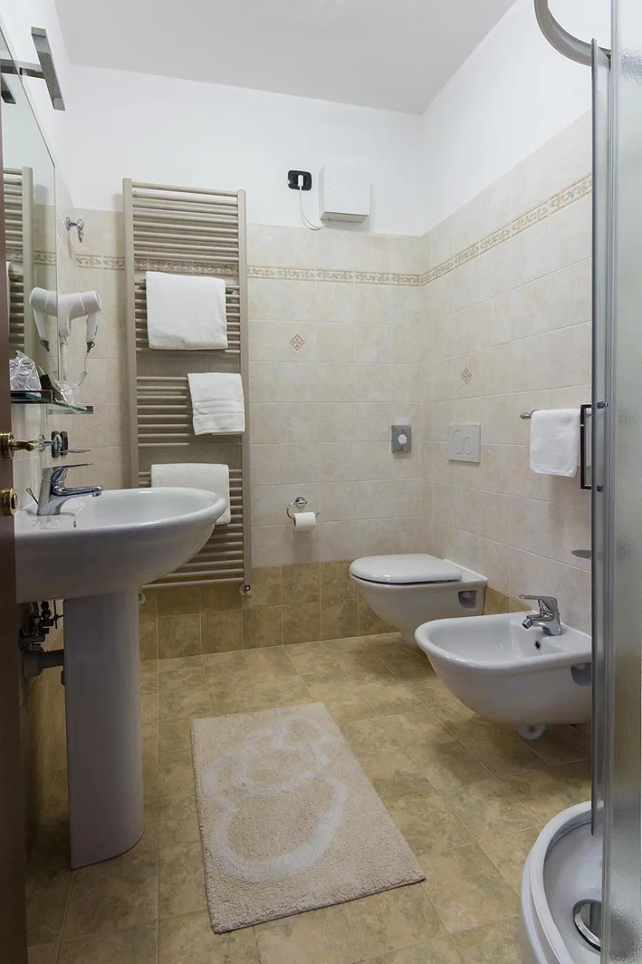 Bathroom in Albergo Ristorante San Matteo