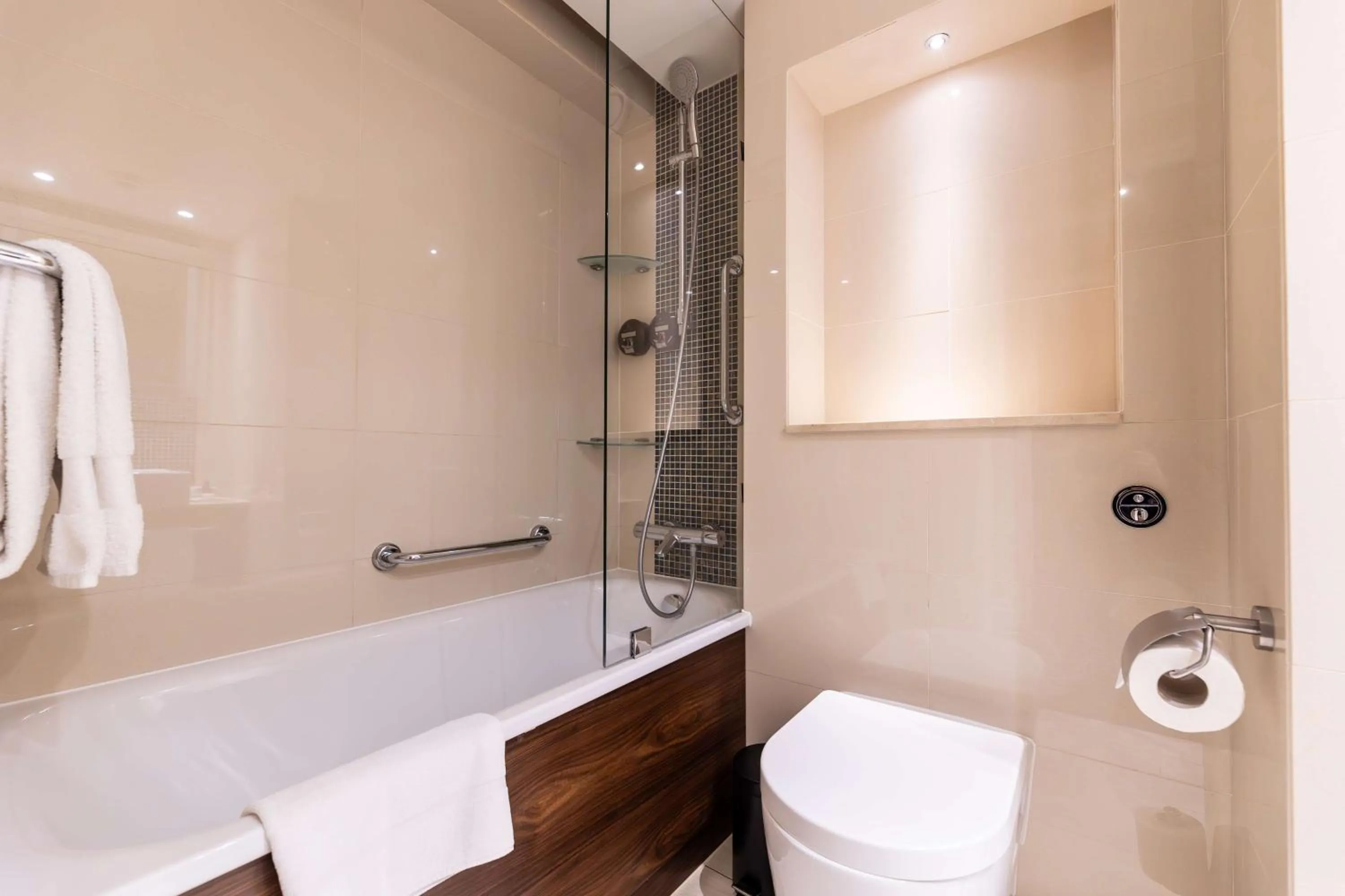 Bathroom in 100 Queen's Gate Hotel London Kensington, Curio Collection by Hilton