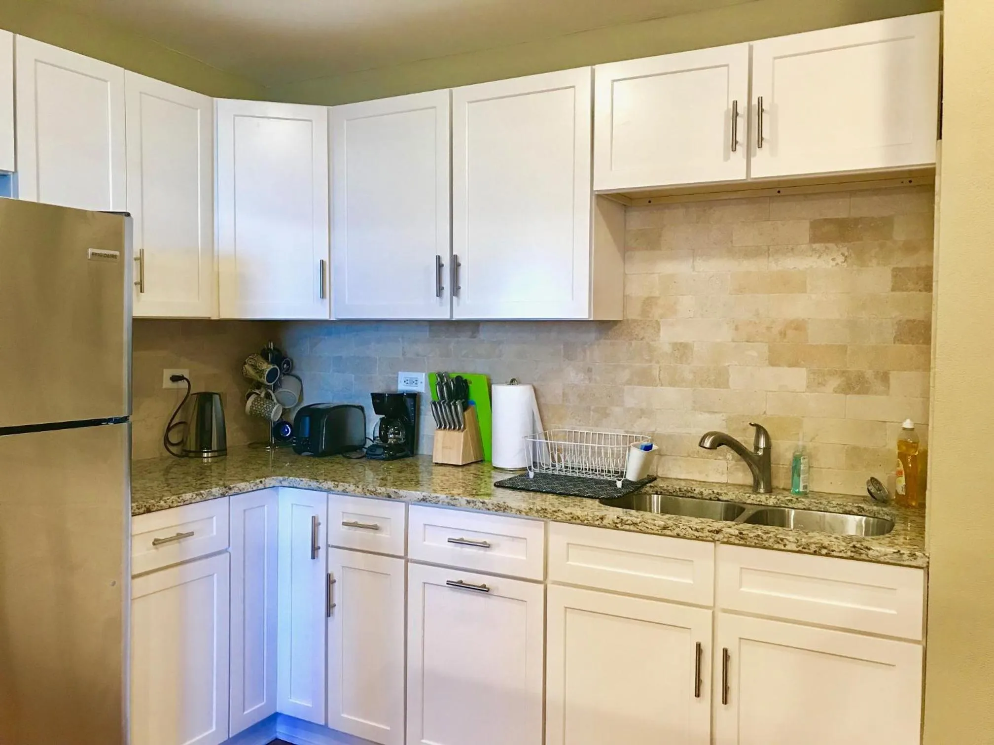 Laugh, Eat, Sleep Downtown Wine Down 9E